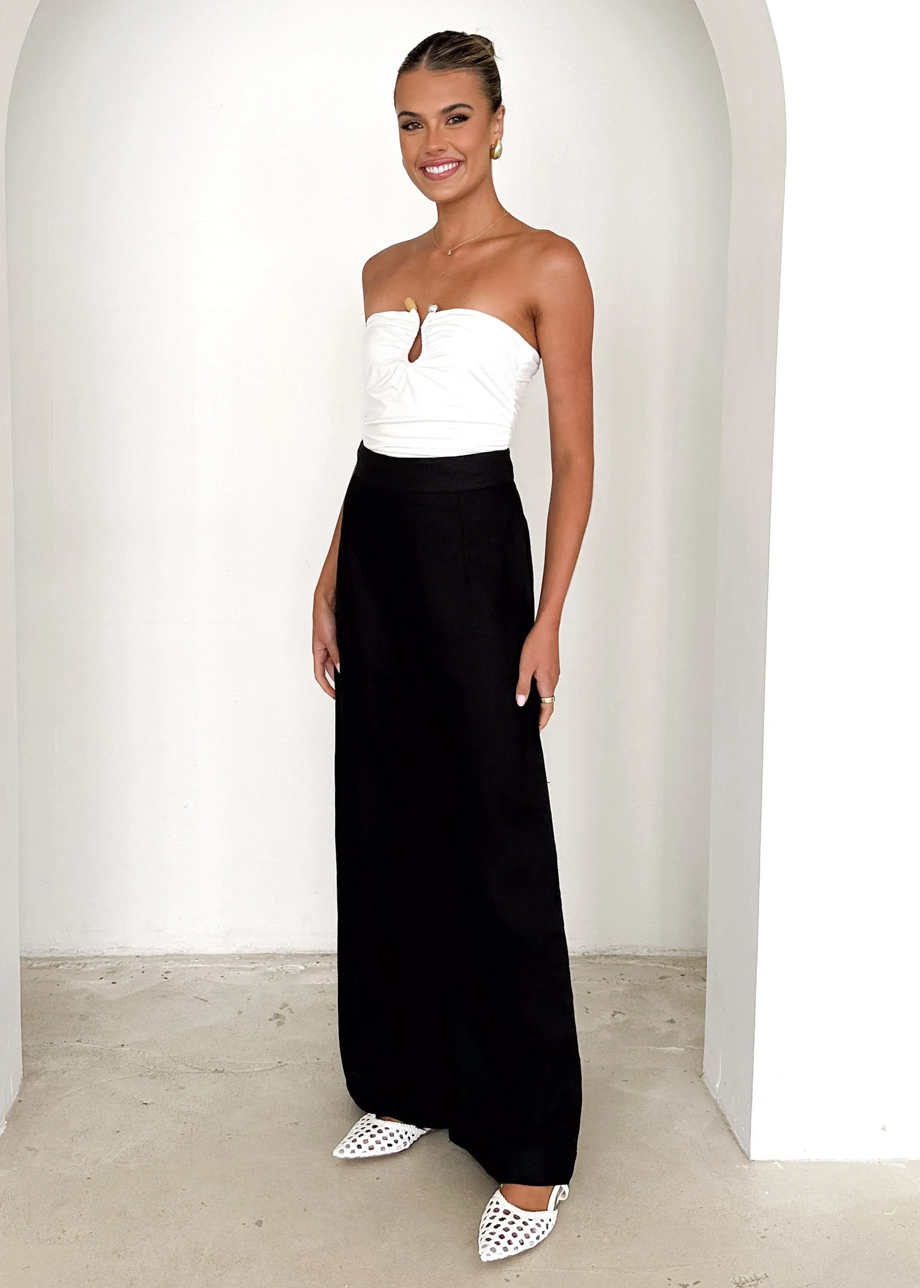 Lilah Linen Pants - Black sold by Gingham & Heels product image thumbnail 4