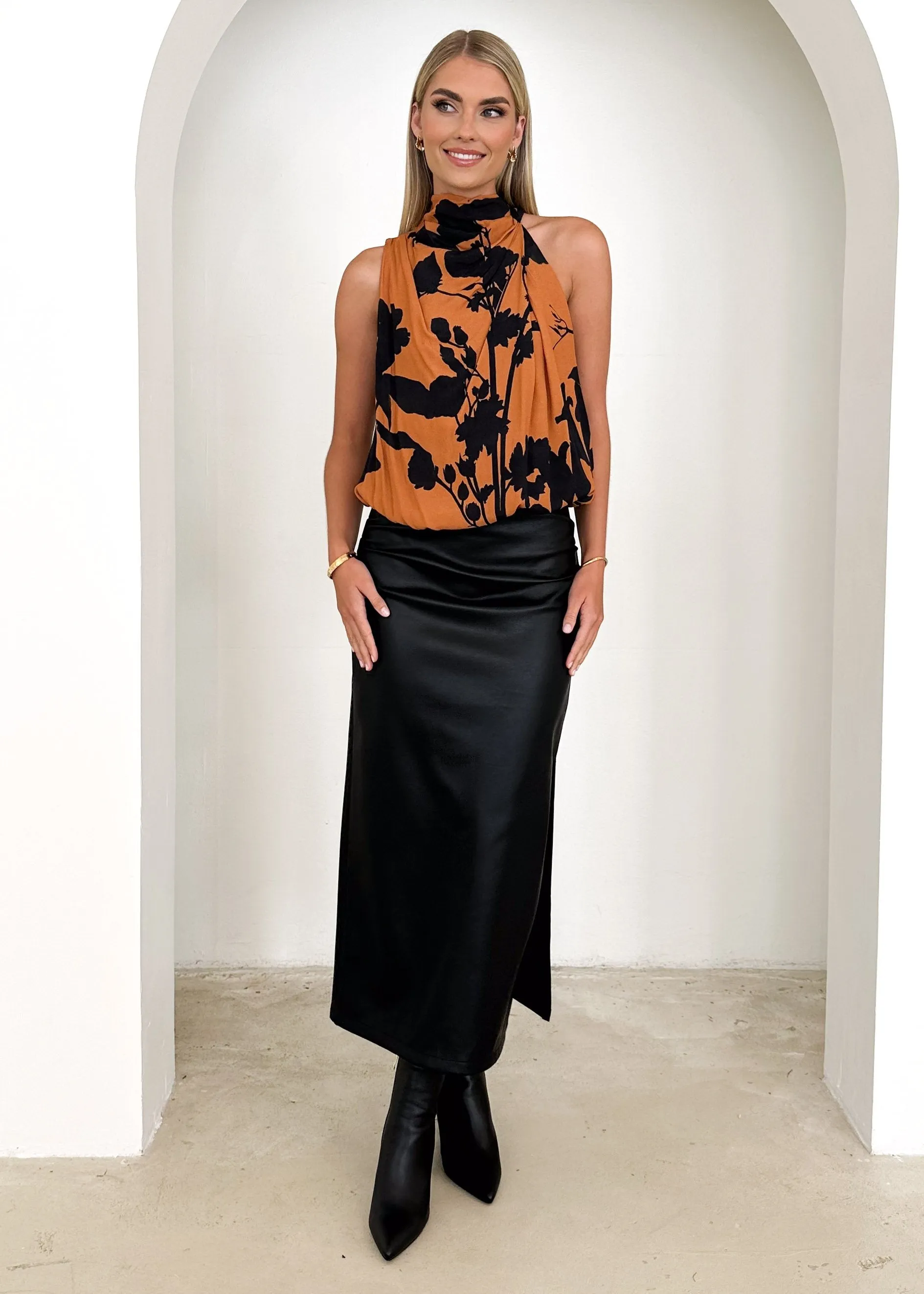 Edreo Top - Orange Floral sold by Gingham & Heels product image thumbnail 3