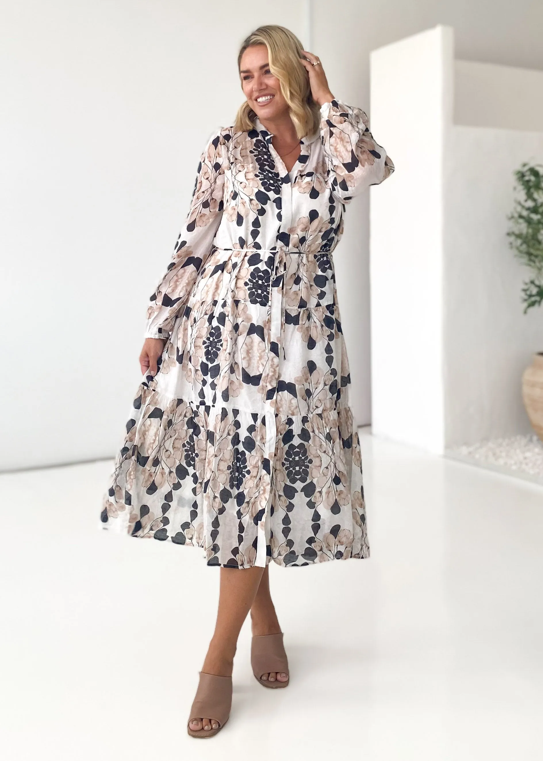 Carlae Midi Dress - Beige Blossom sold by Gingham & Heels product image thumbnail 4