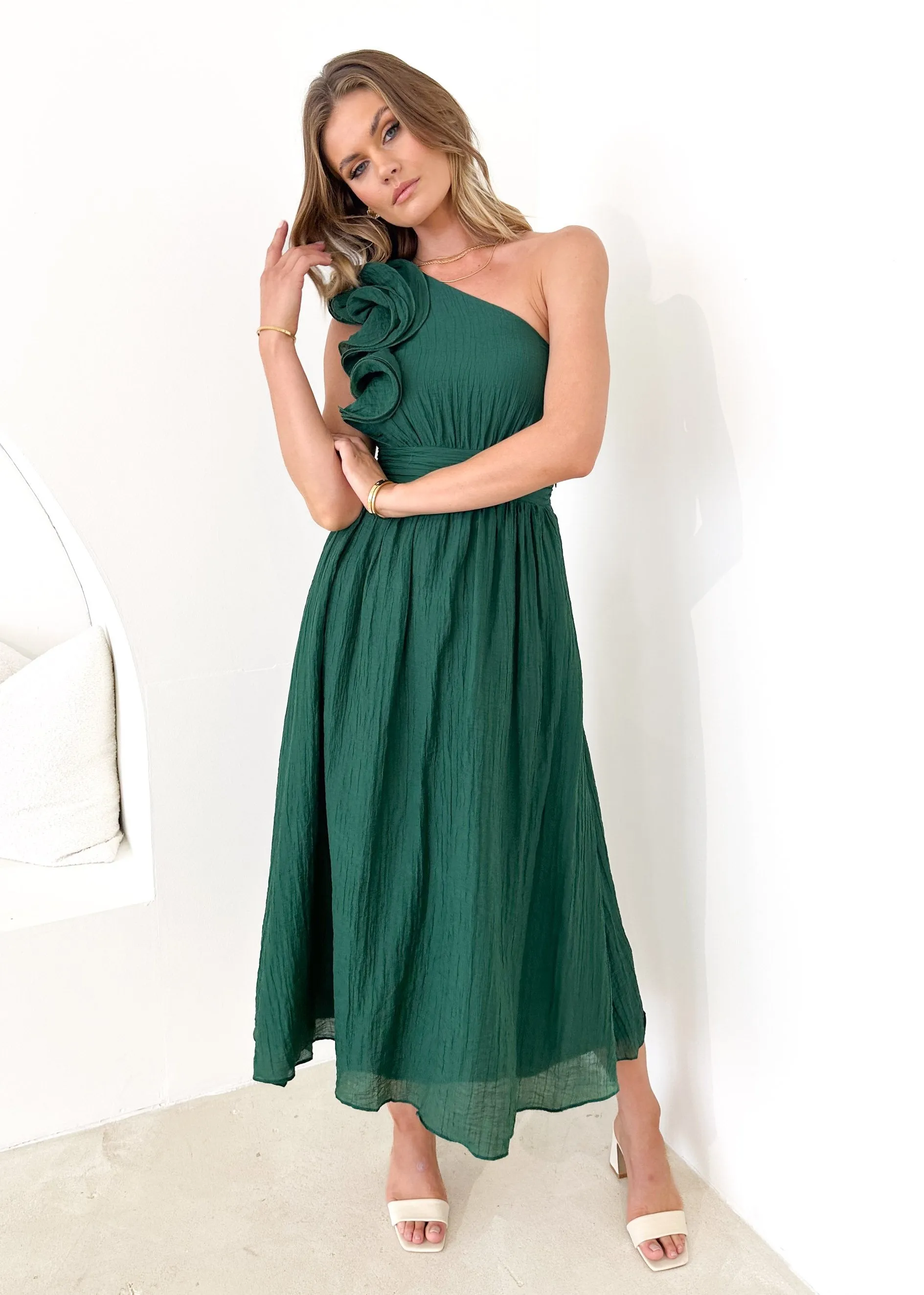 Iksie One Shoulder Maxi Dress - Emerald sold by Gingham & Heels product image thumbnail 5