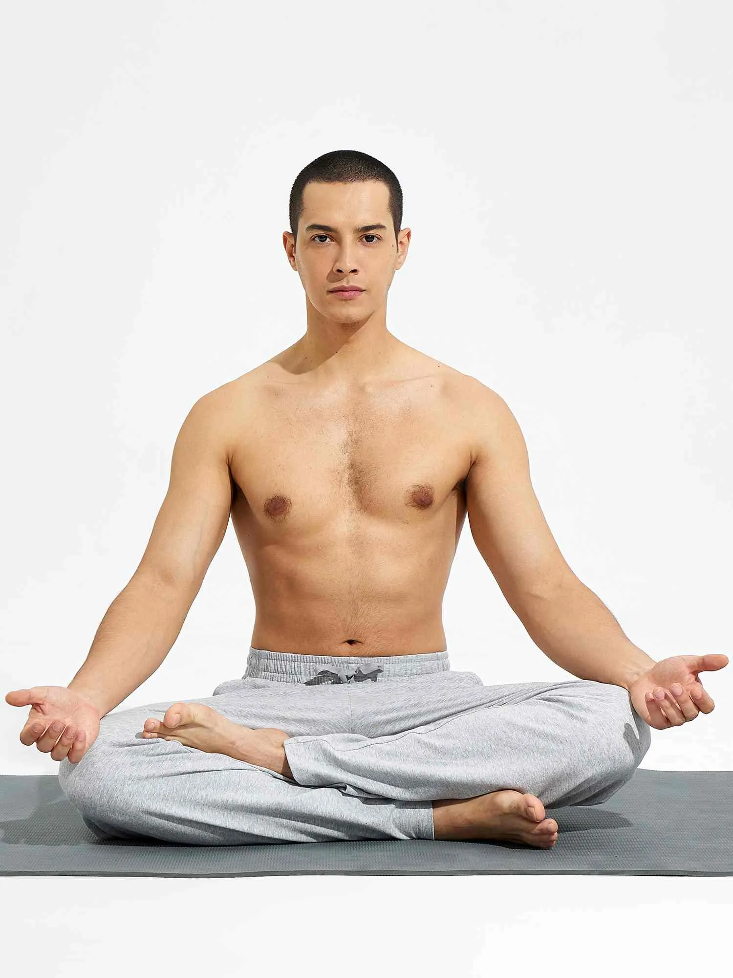 Men's Cotton Yoga Cargo Pants sold by Baleaf product image thumbnail 4