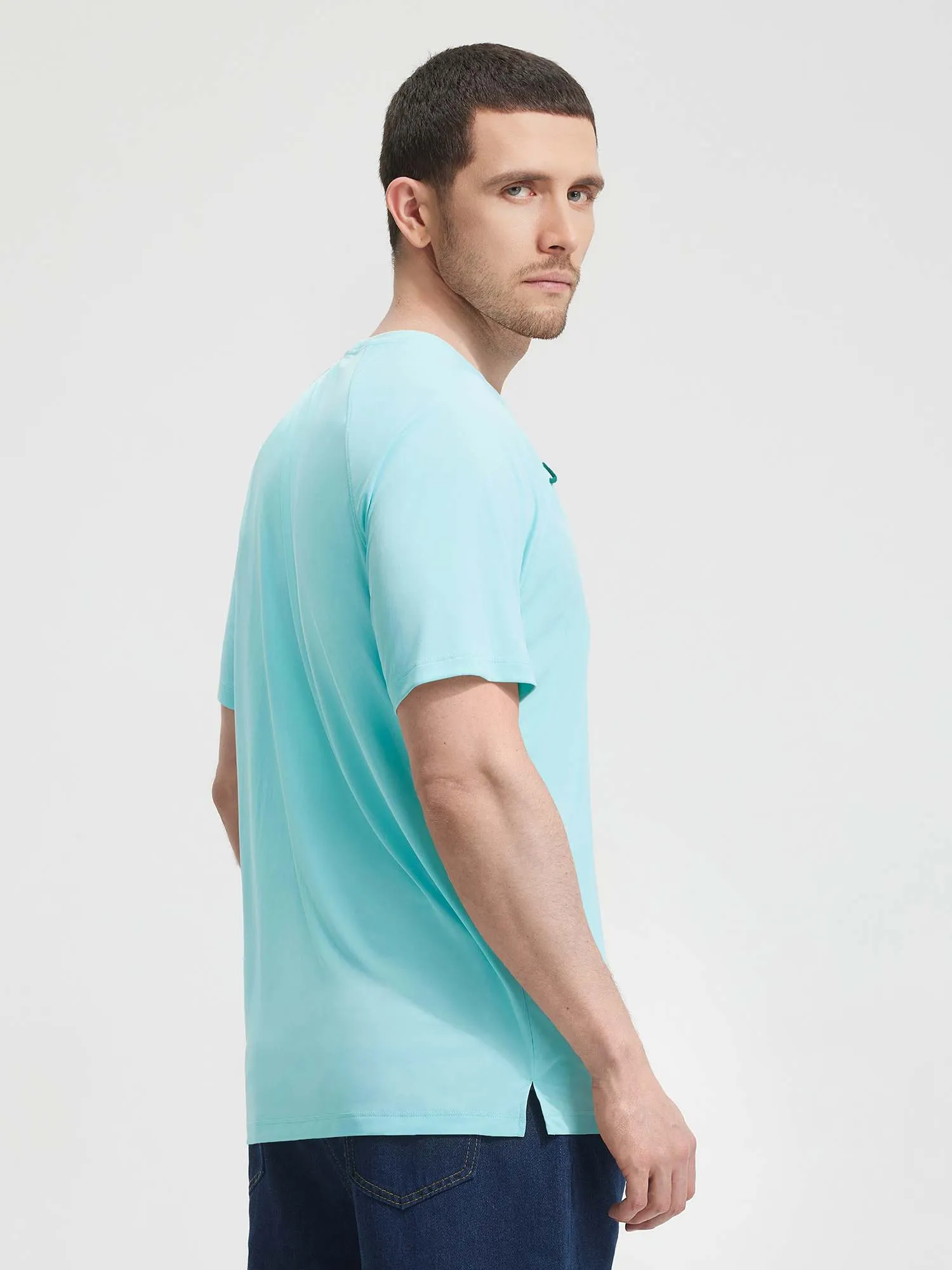 Baleaf UPF 50+ Quick-Dry V-Neck Shirt sold by Baleaf product image thumbnail 3