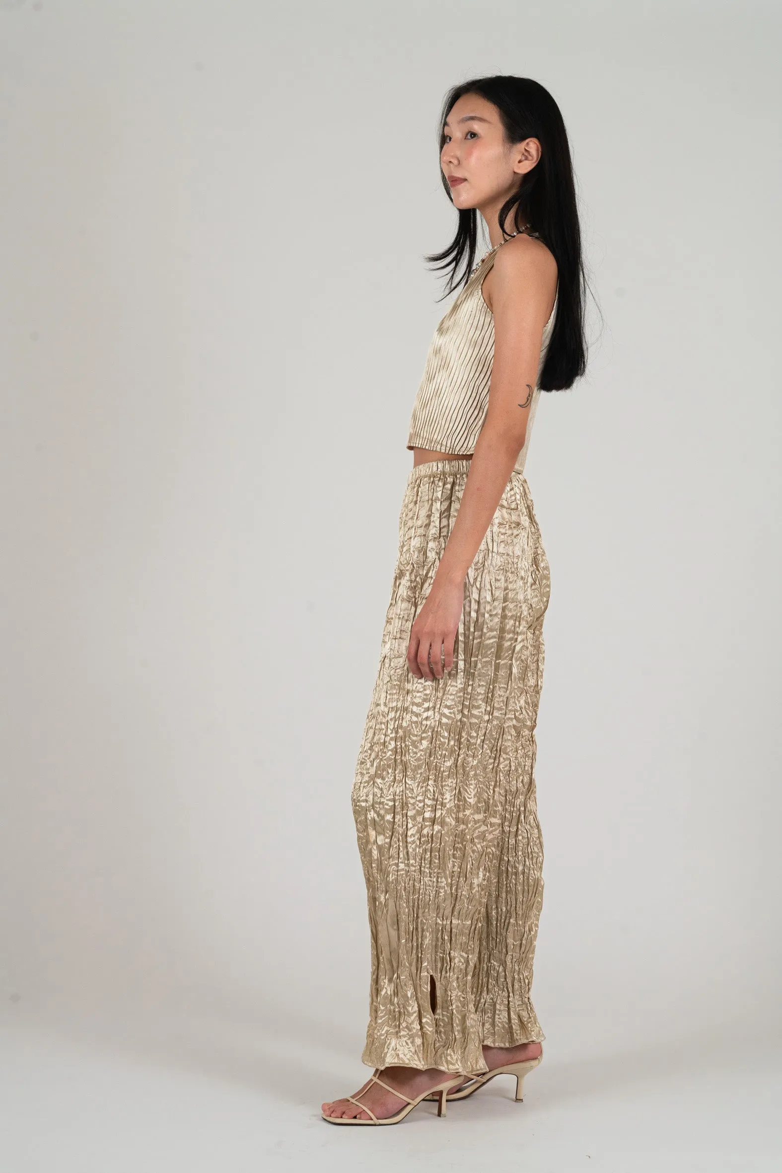LOW TANK SS25 sold by Nin Studio