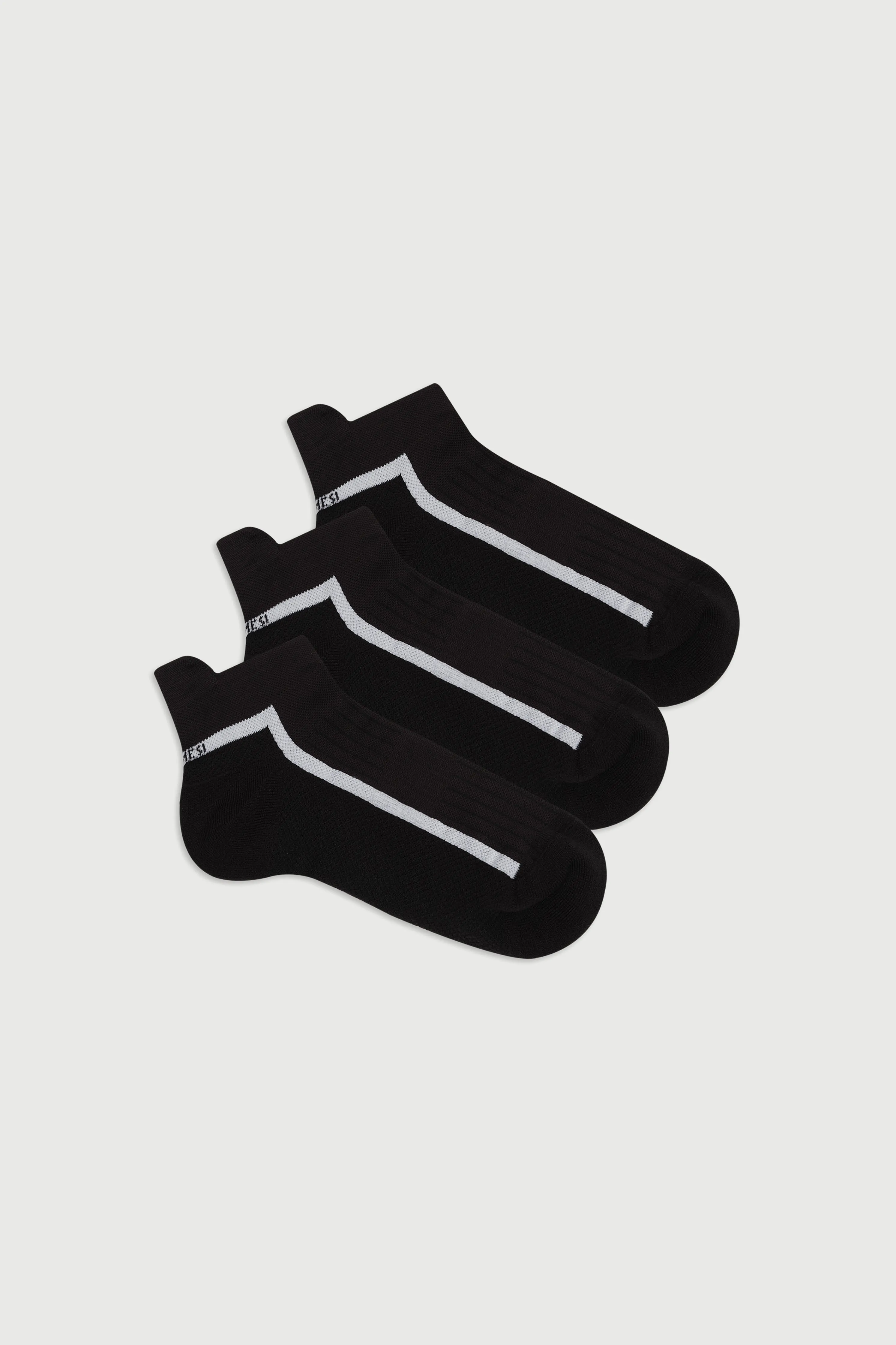 The Running Ankle Sock Trio sold by Comme Si