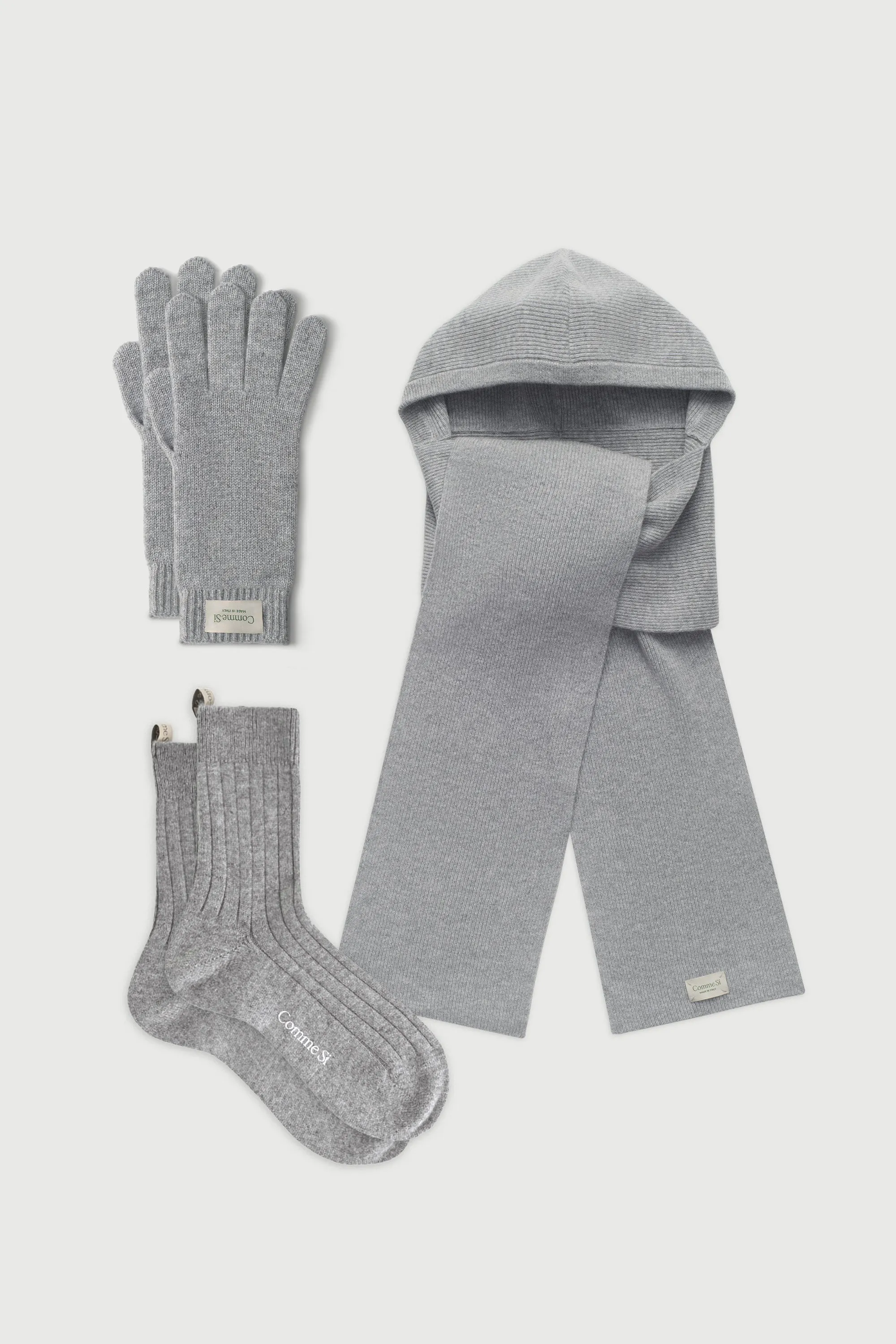 The Cashmere Knit Accessories Set sold by Comme Si