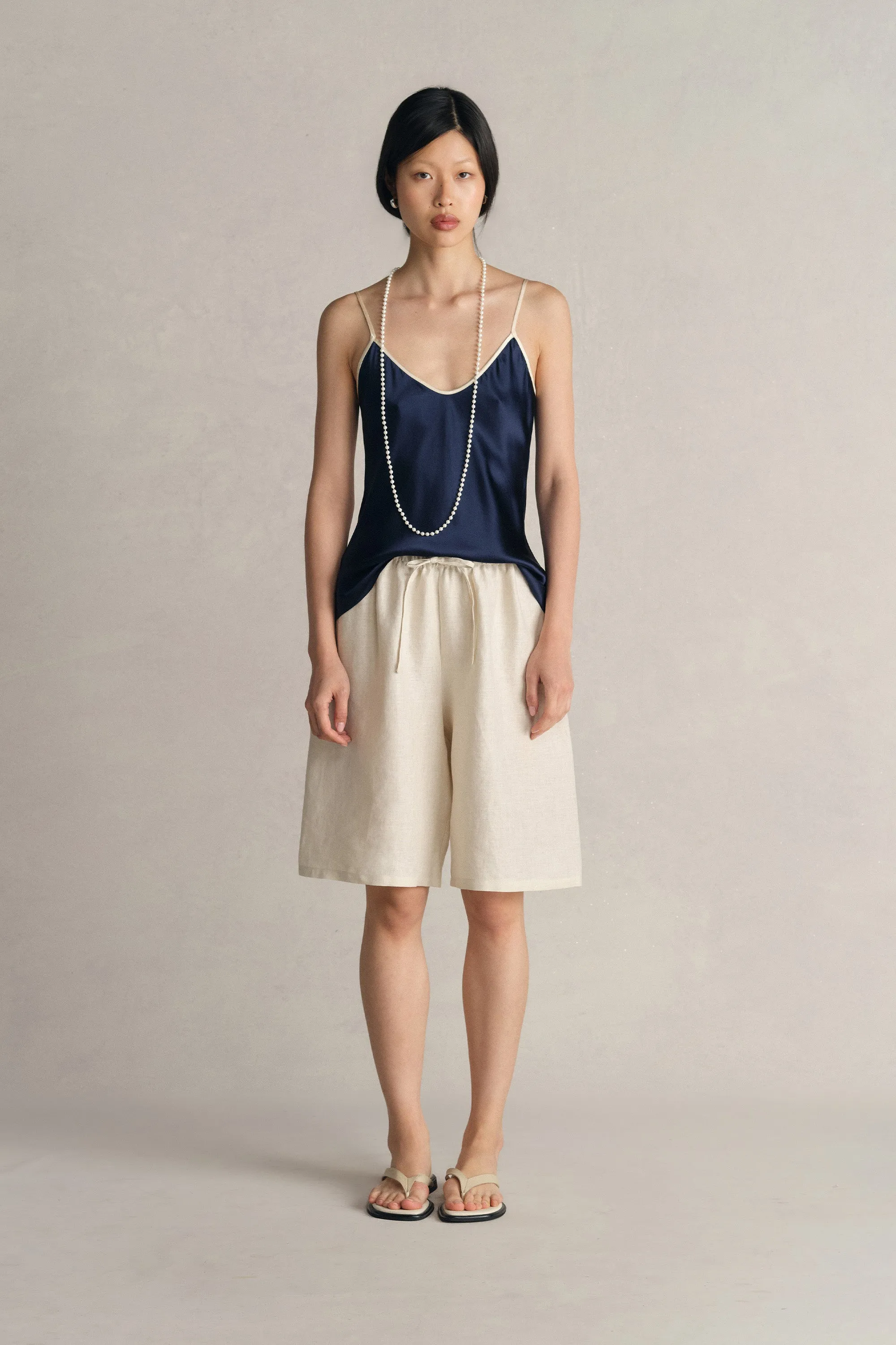 The Drawstring Bermuda, Linen sold by Comme Si product image thumbnail 2