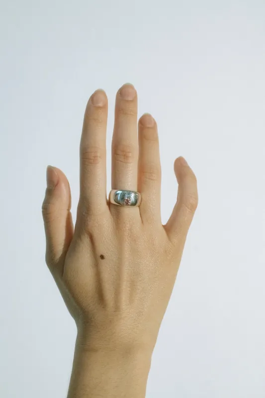 Radio Ring in Sterling Silver - Pink Tourmaline/Aquamarine made by Mondo Mondo