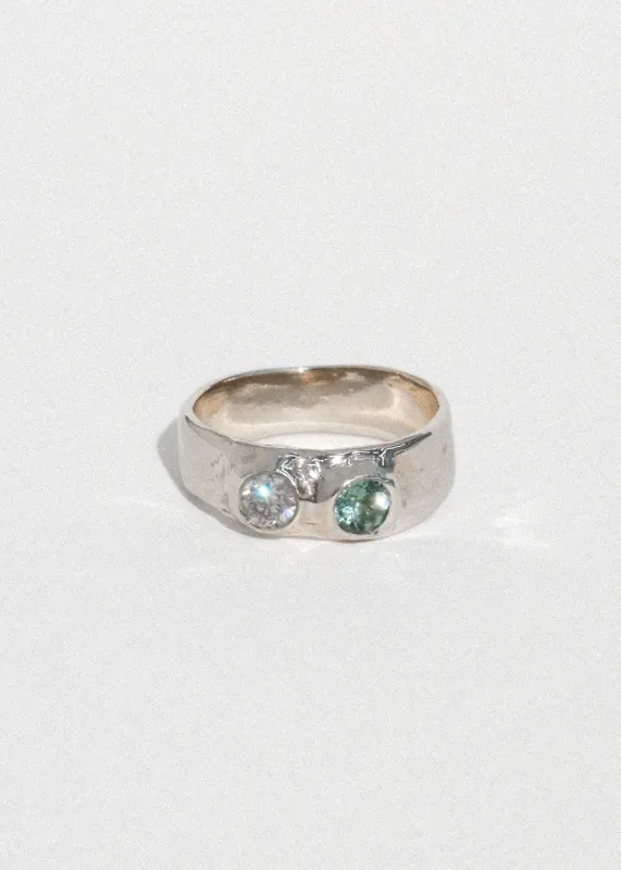 Felt Ring Divine in White Gold - Diamond & Mint Green Tourmaline sold by Mondo Mondo