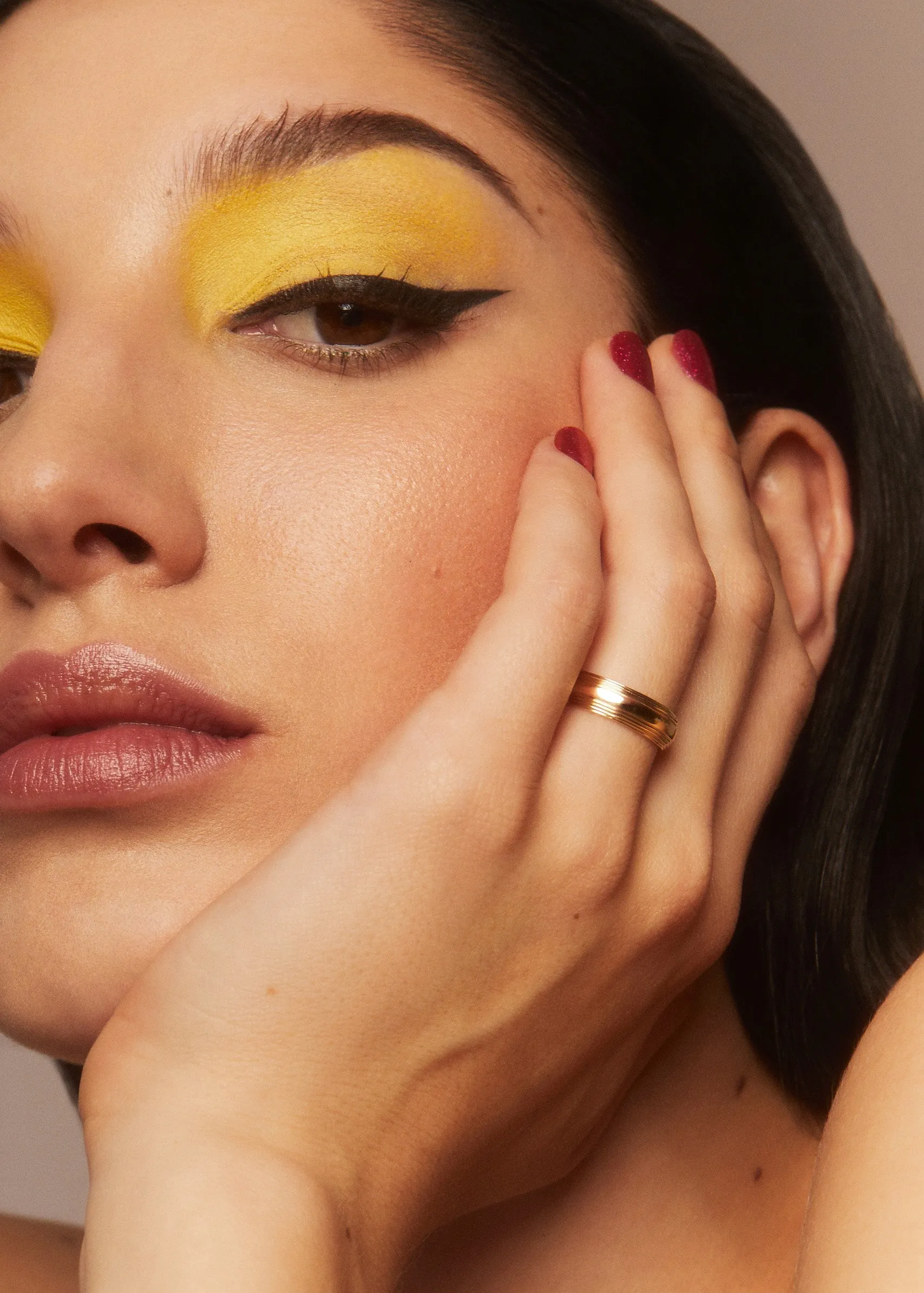 Column Band 5.5mm in Sterling Silver sold by Mondo Mondo product image thumbnail 5