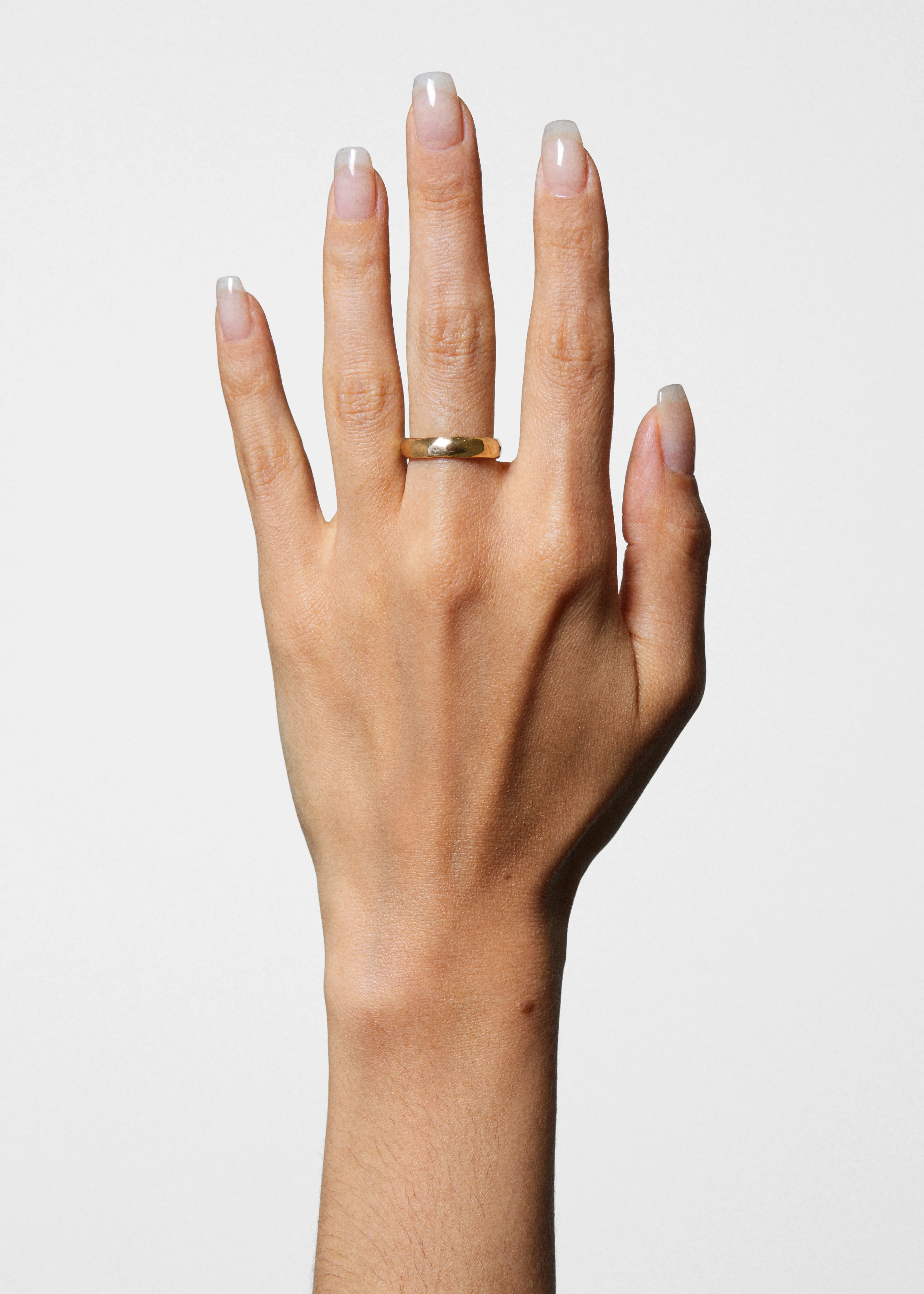 Amador Band 4mm in 14k sold by Mondo Mondo product image thumbnail 3