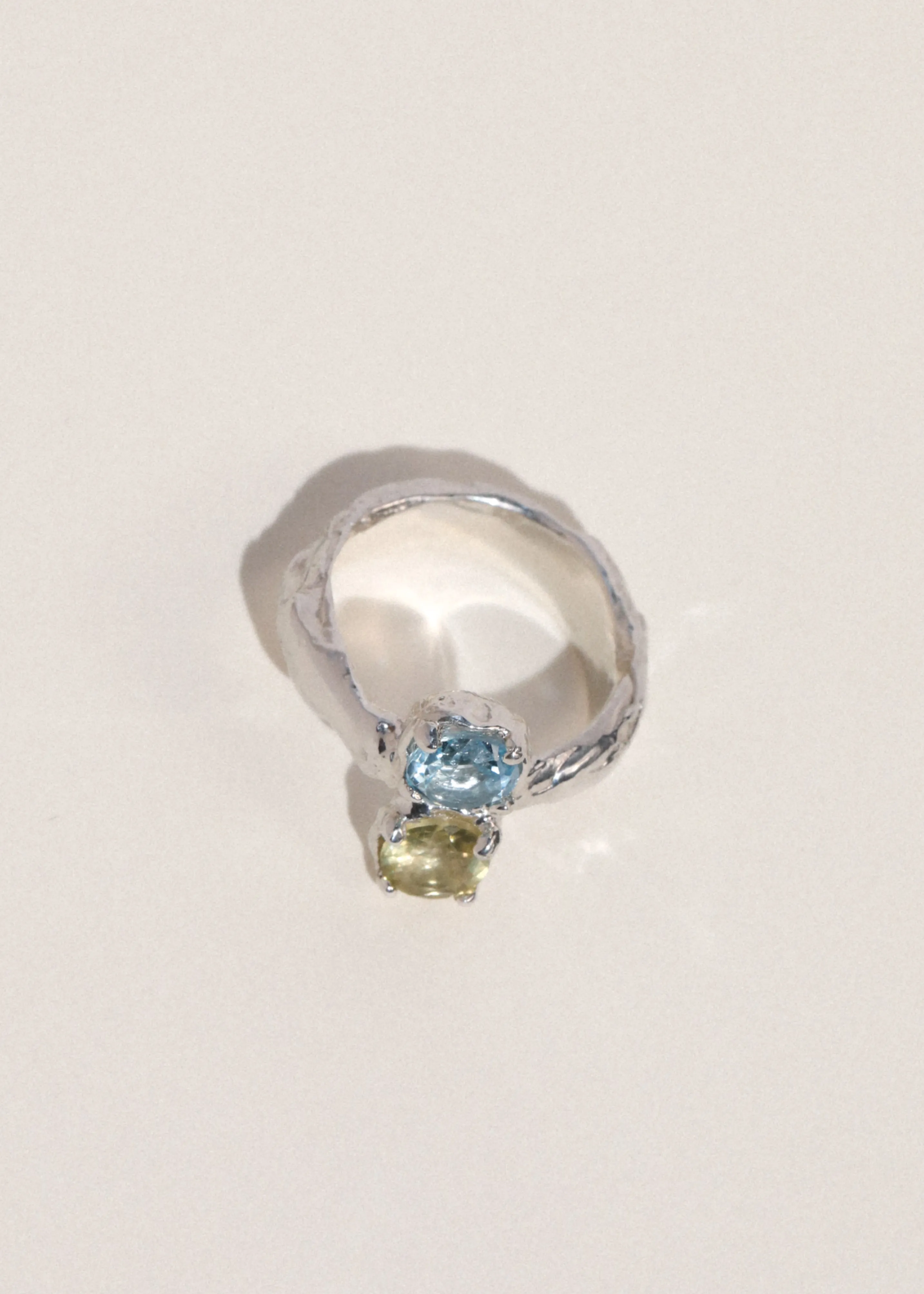 Kiss Ring in Sterling Silver sold by Mondo Mondo product image thumbnail 2