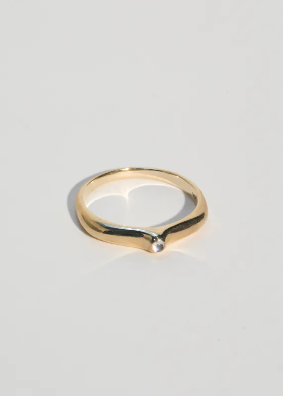 Archive Dulce Ring in Gold - Moonstone made by Mondo Mondo