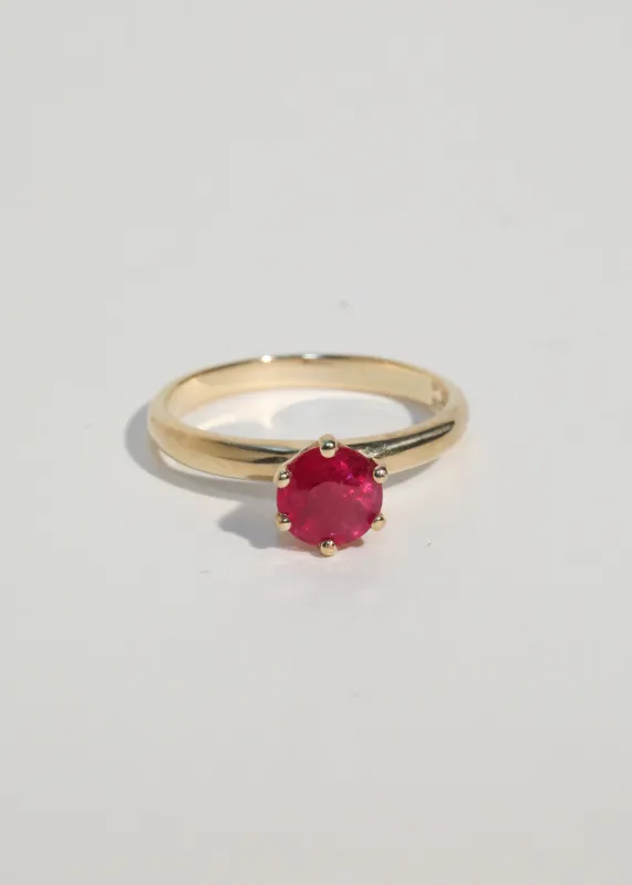 Archive Queen Ring - Ruby made by Mondo Mondo