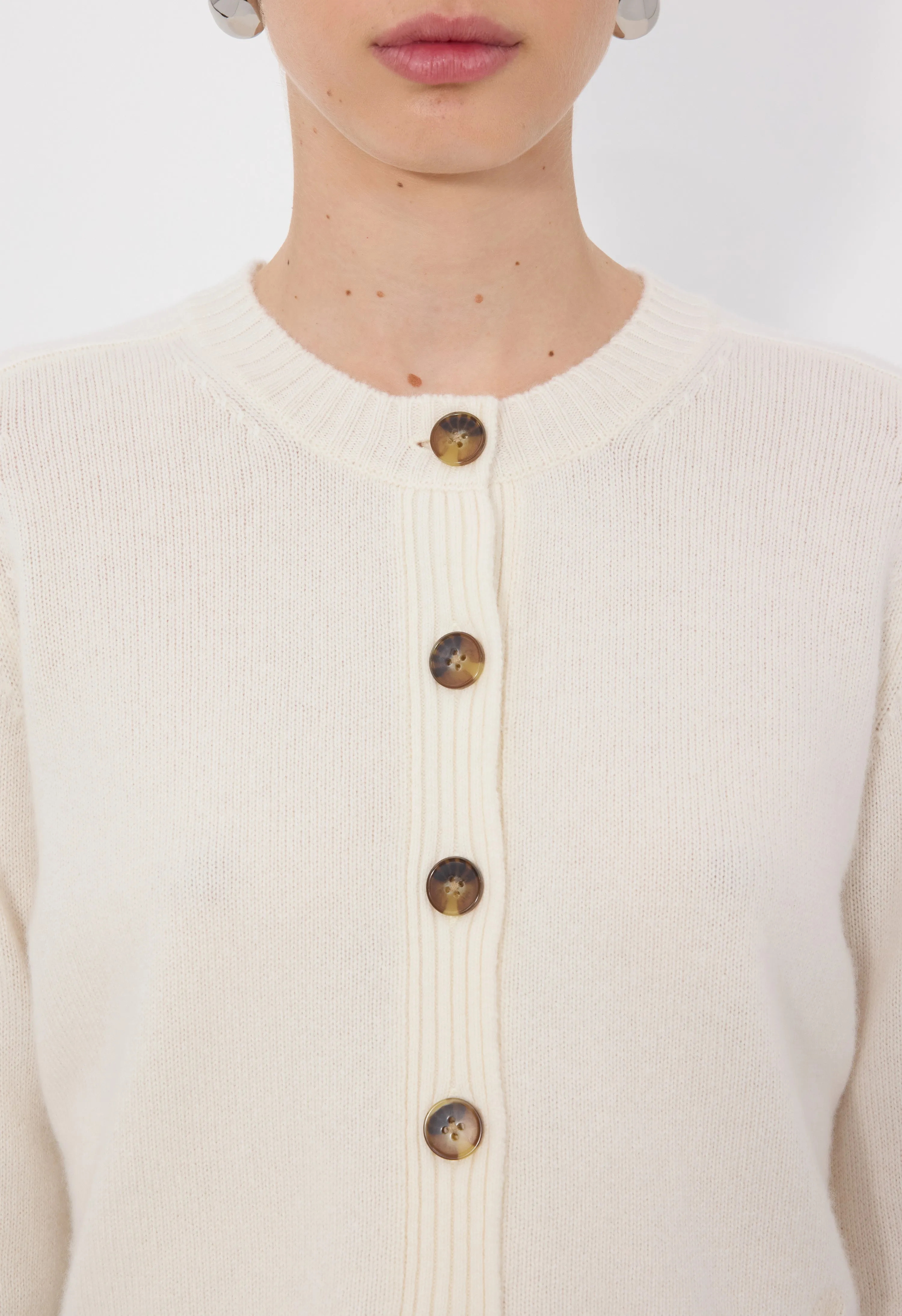 ZEPHIR LDS Cropped cashmere cardigan sold by Loulou De Saison product image thumbnail 4