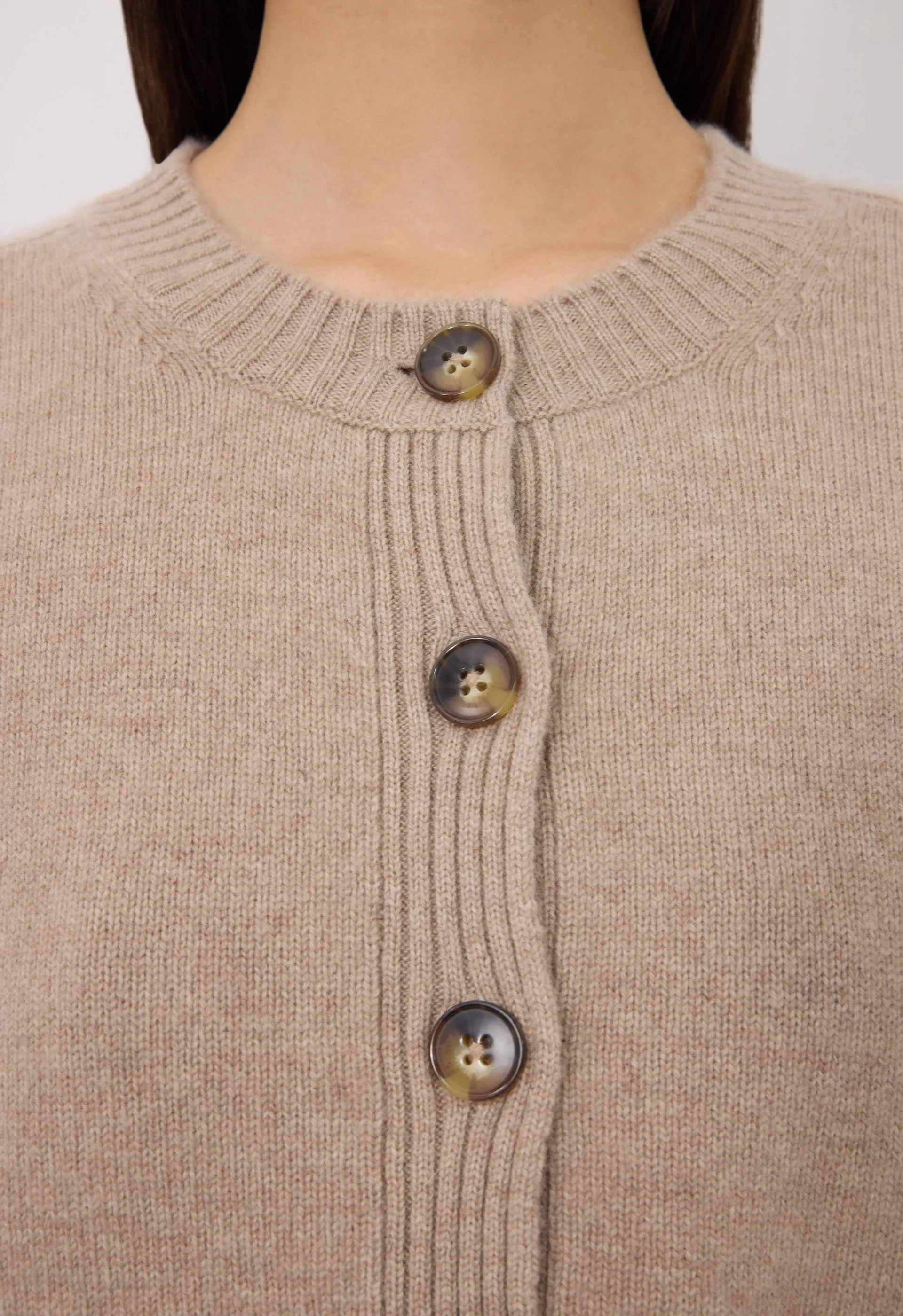 ZEPHIR LDS Cashmere cropped cardigan sold by Loulou De Saison product image thumbnail 4