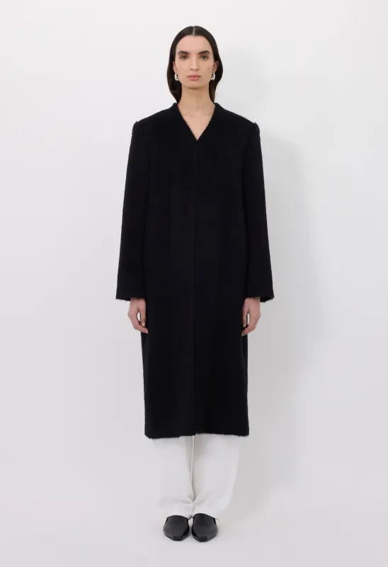VOSS Alpaga blend V neck coat made by Loulou De Saison