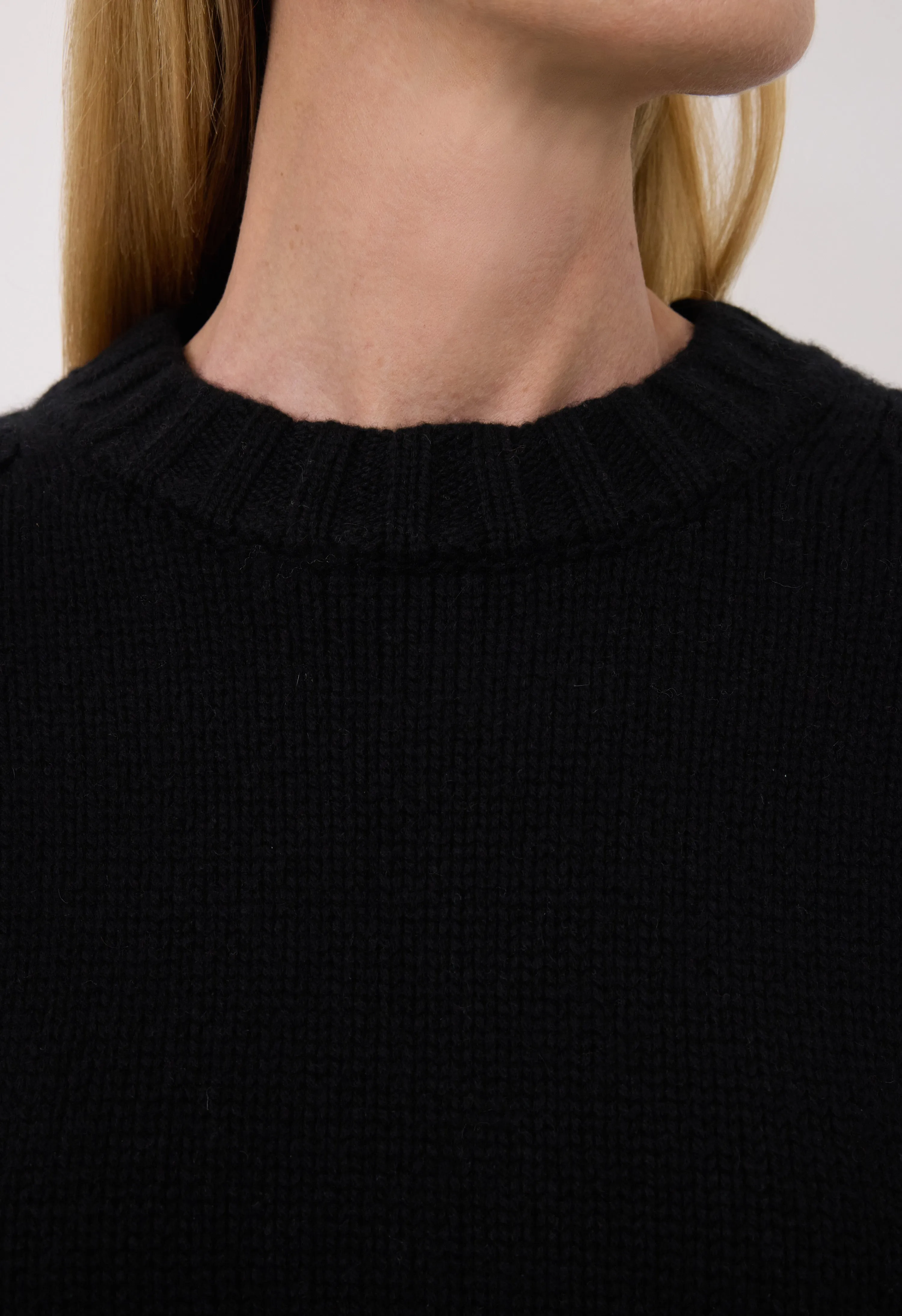 TINO Cashmere sweater sold by Loulou De Saison product image thumbnail 4