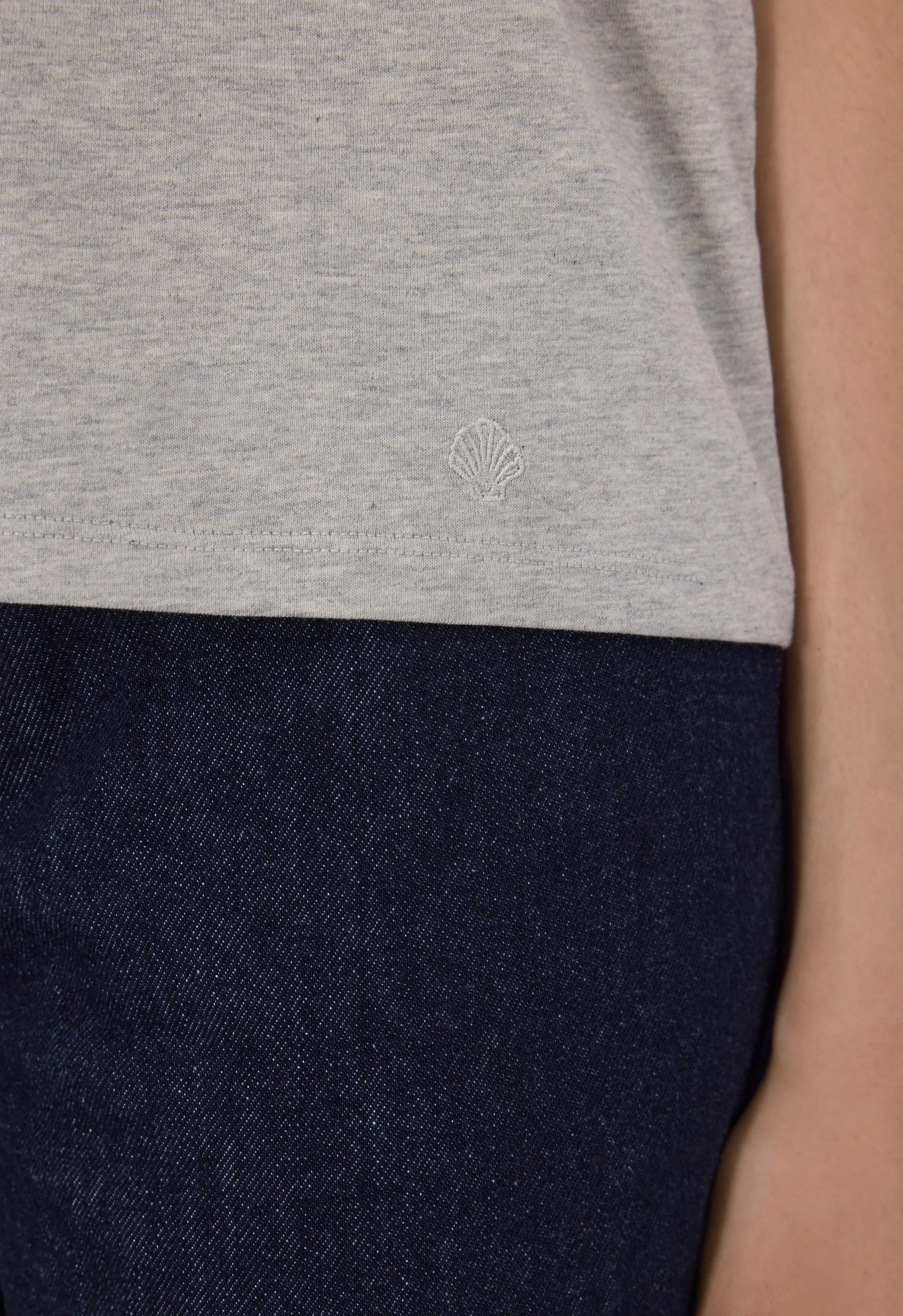 TELANTO LDS Boxy fit T-shirt sold by Loulou De Saison product image thumbnail 4