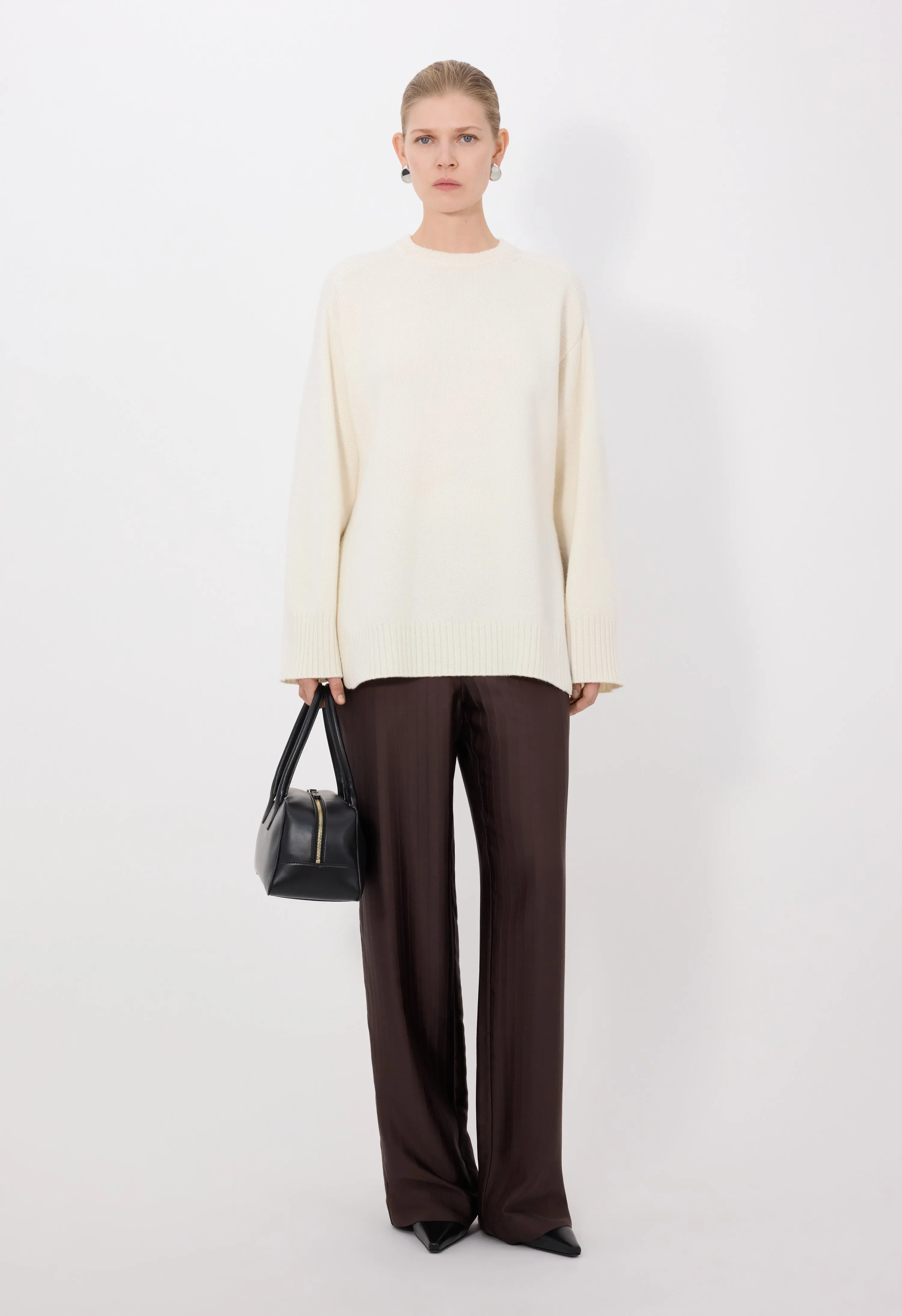 SAFI LDS Long cashmere sweater sold by Loulou De Saison