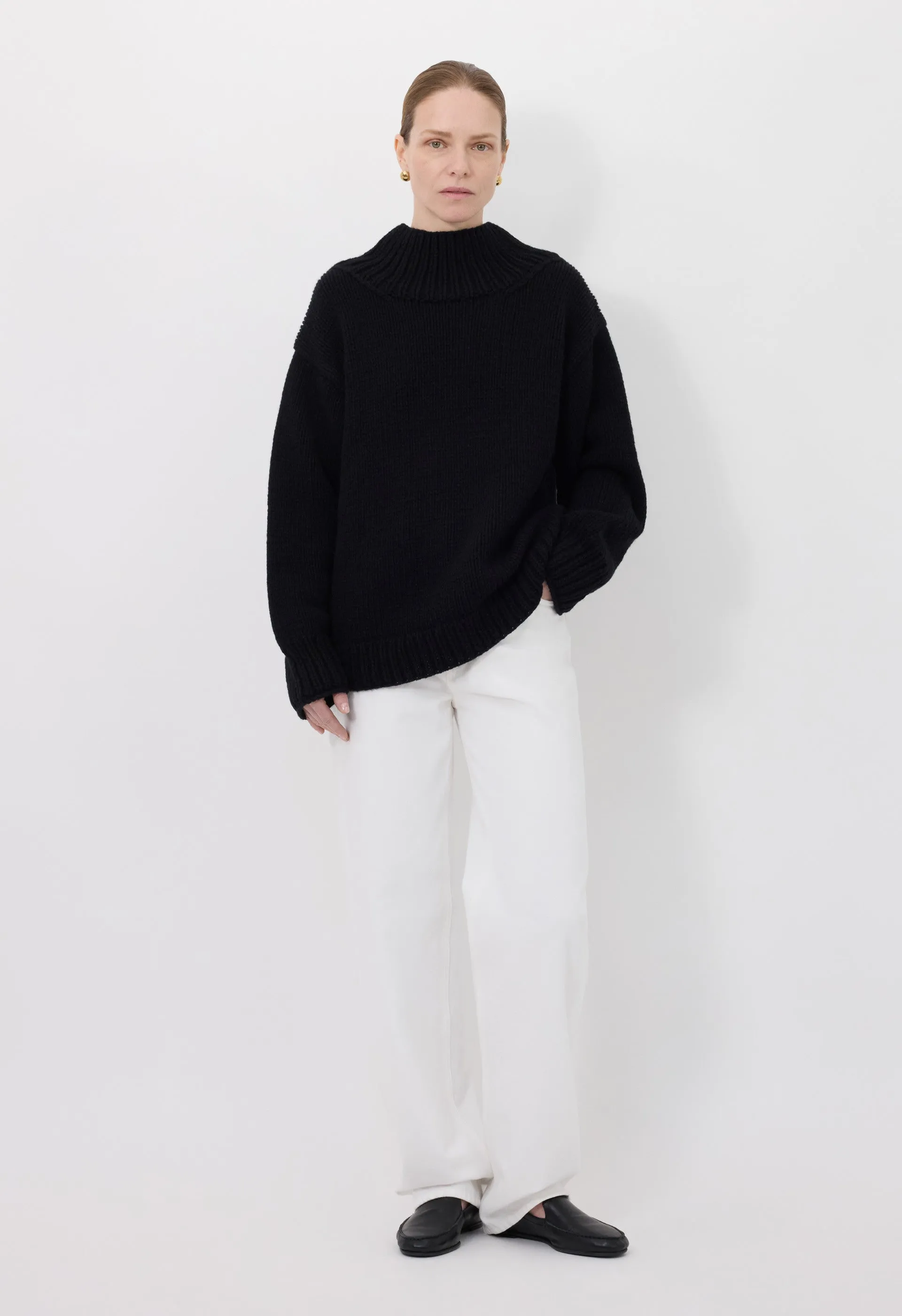 RYLE Hand-knit cashmere sweater sold by Loulou De Saison