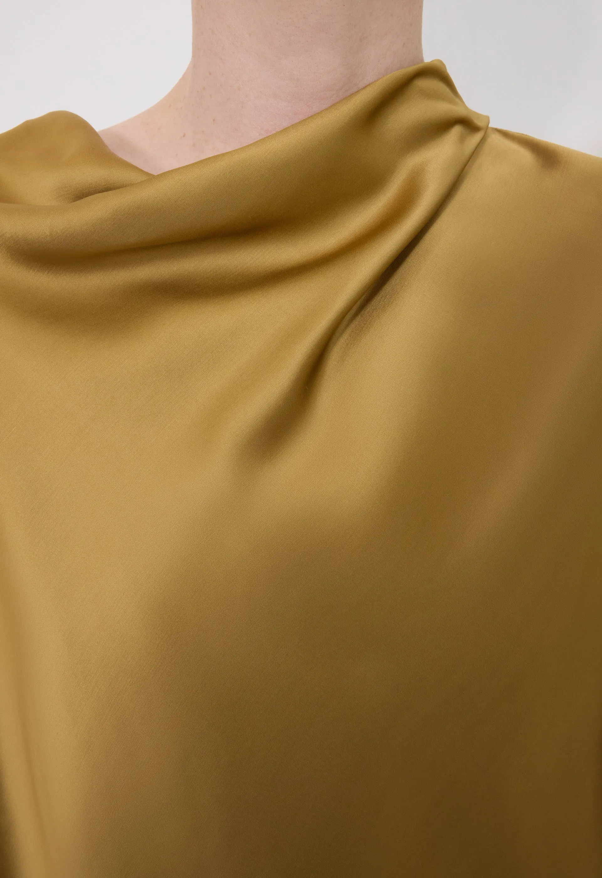 RIDDY Draped satin blouse sold by Loulou De Saison product image thumbnail 4