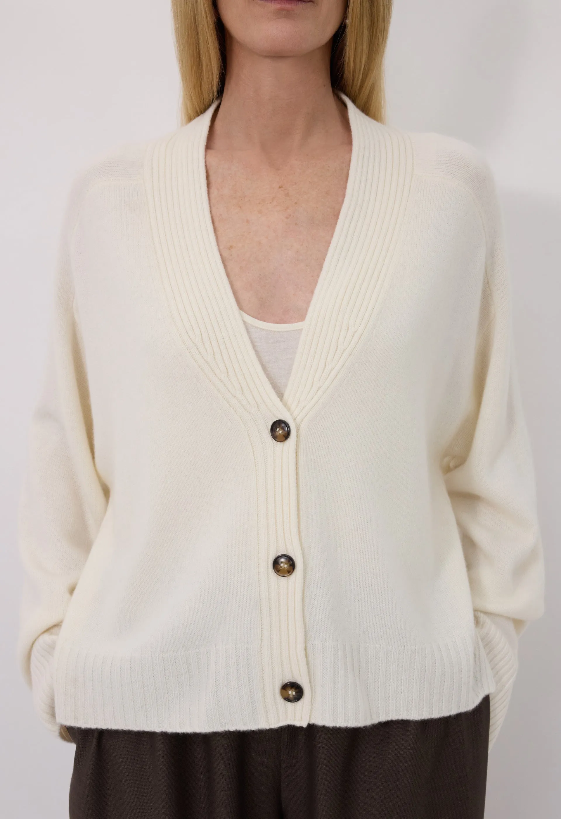 KAIA LDS Ribbed neckline cardigan sold by Loulou De Saison product image thumbnail 5