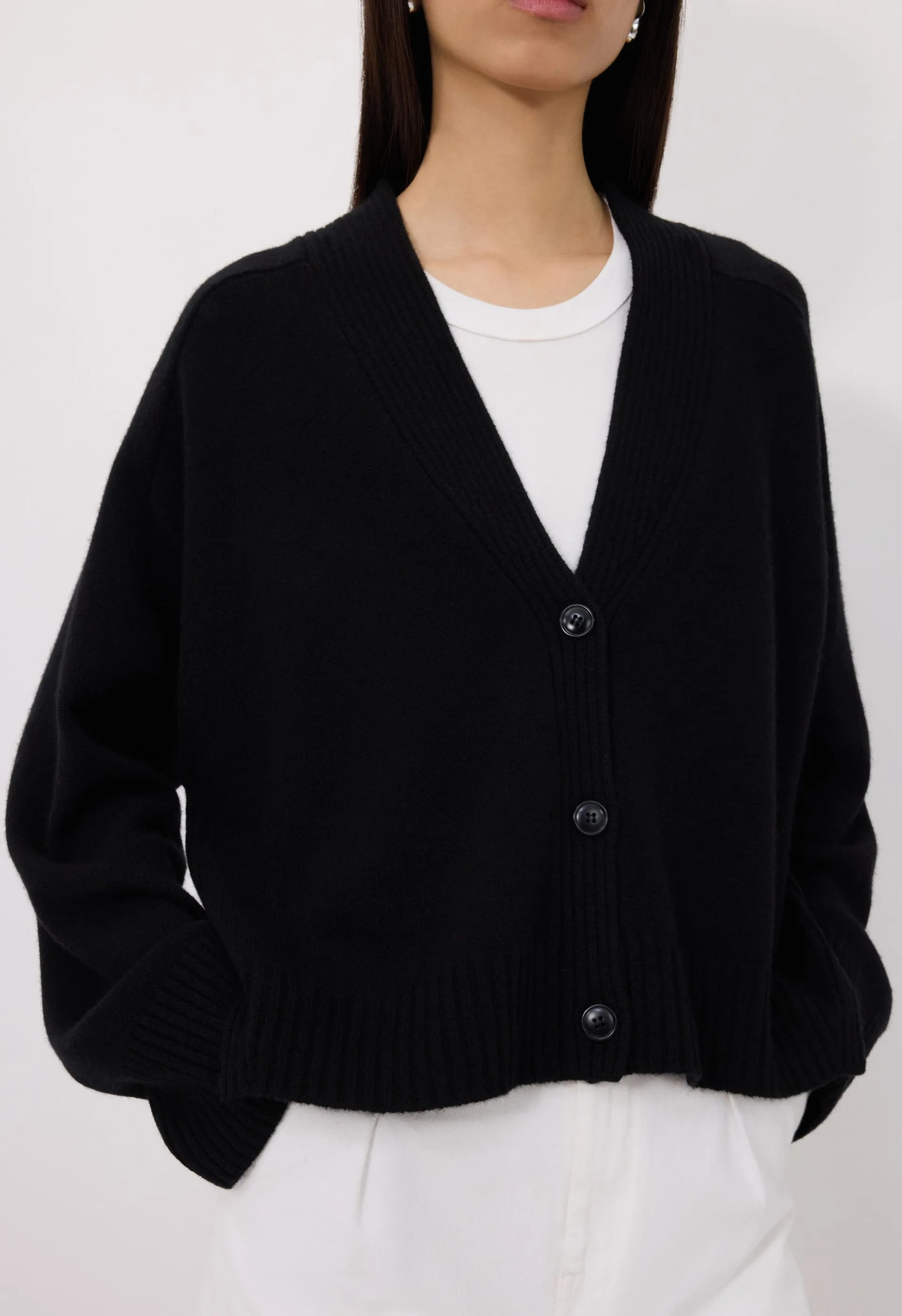 KAIA LDS Ribbed neckline cardigan sold by Loulou De Saison product image thumbnail 5