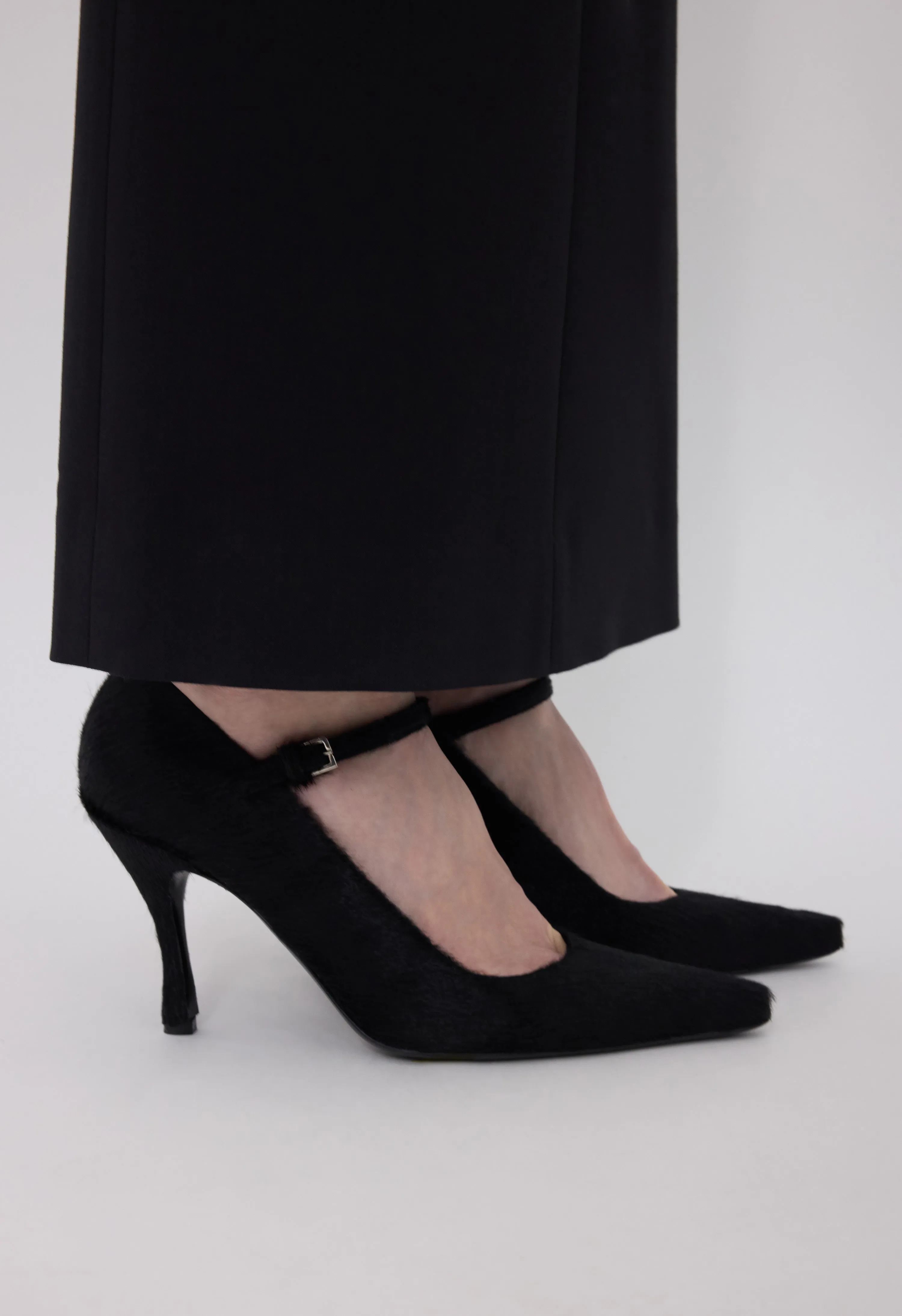 KABEL Pony-effect leather pumps sold by Loulou De Saison