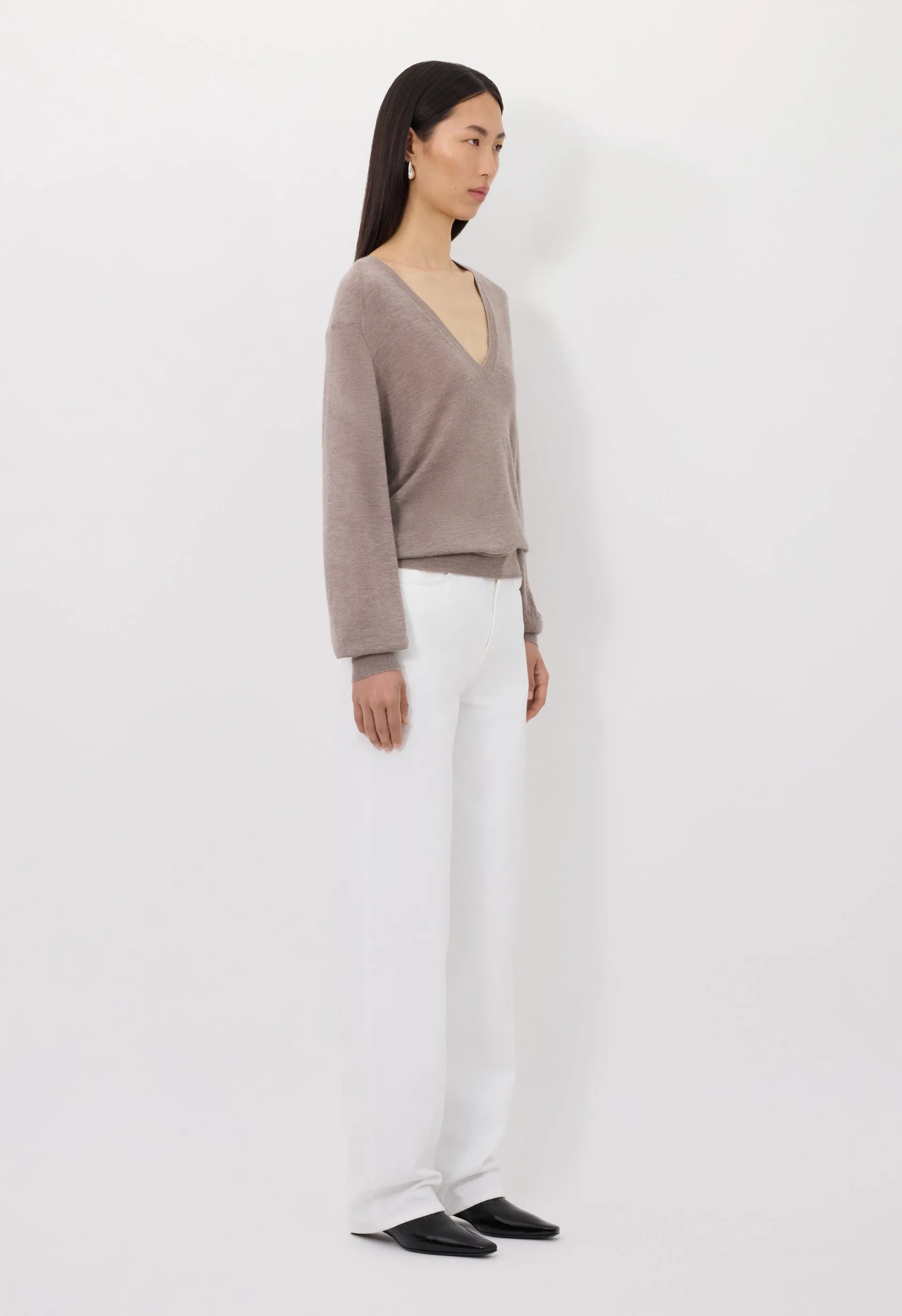 JULIO Cashmere sweater sold by Loulou De Saison product image thumbnail 3