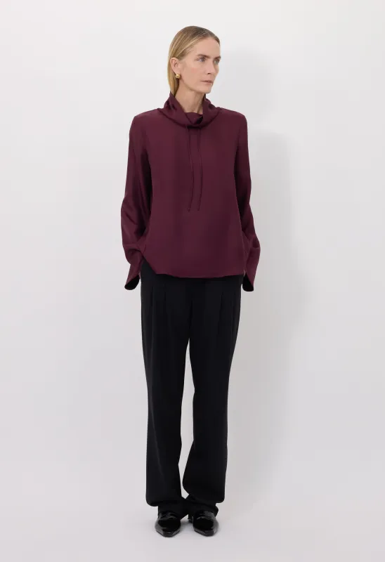 CYNA Silk top made by Loulou De Saison