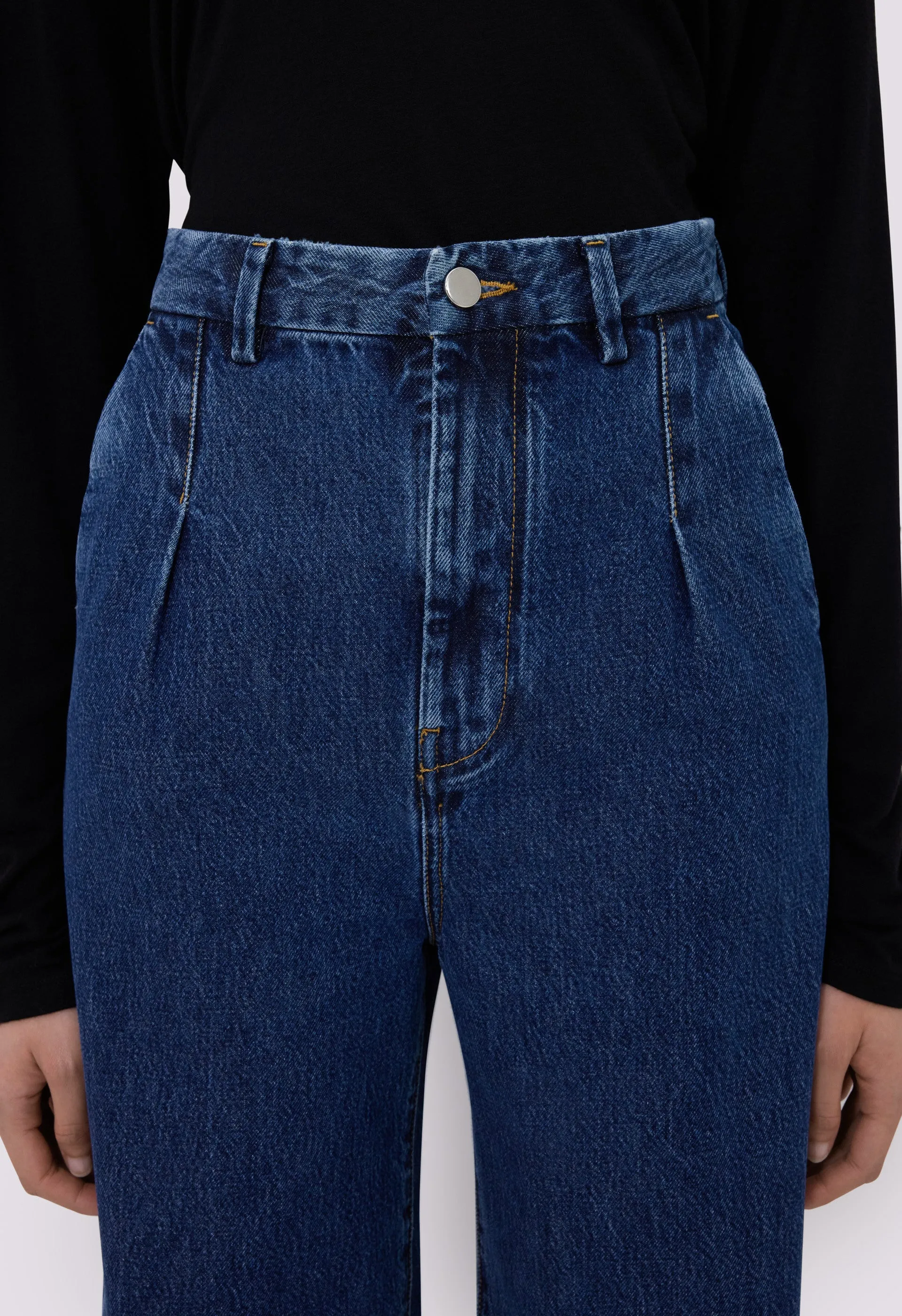 ATTU LDS Pleated jeans sold by Loulou De Saison product image thumbnail 4