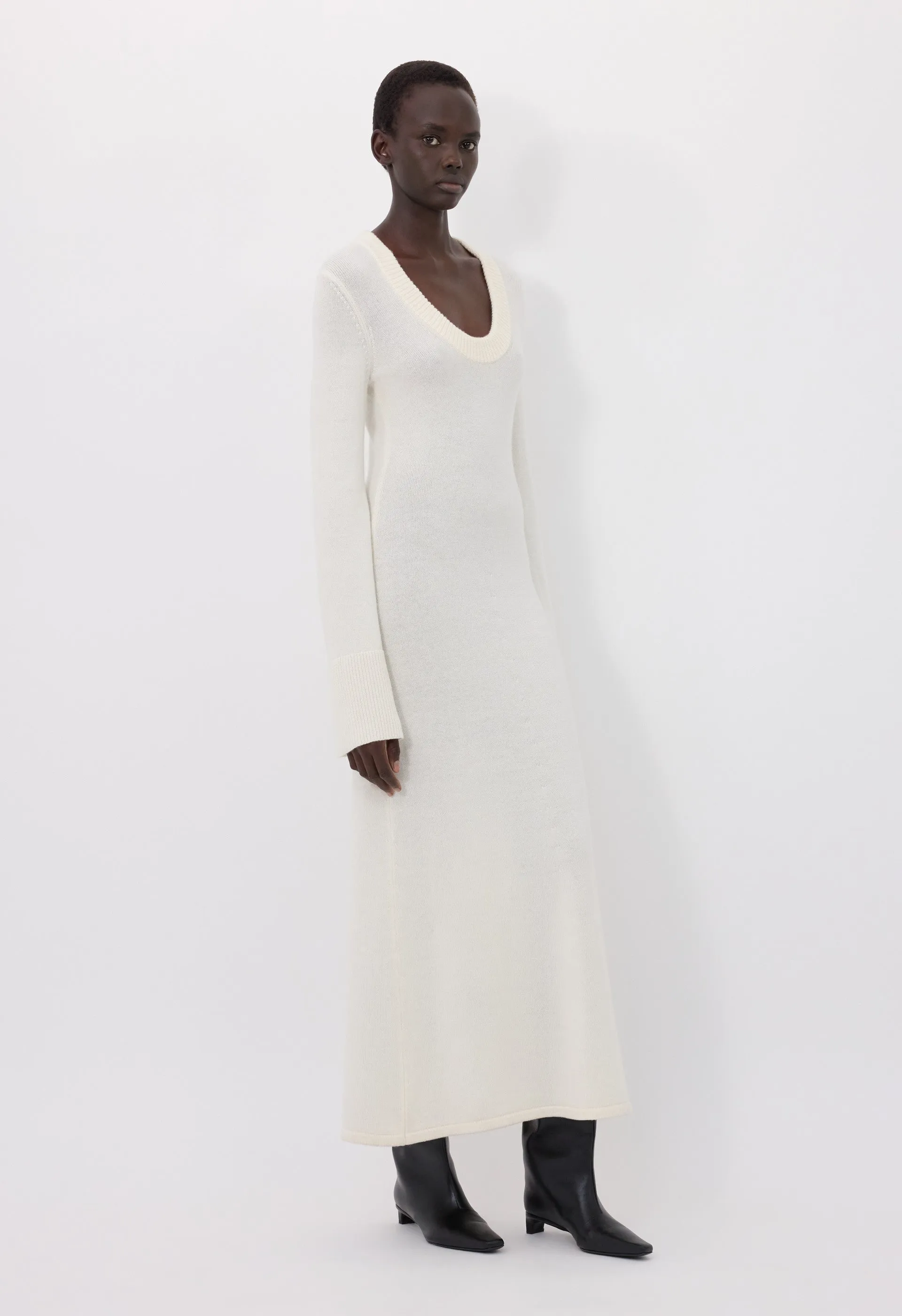 ARI Long knit dress sold by Loulou De Saison product image thumbnail 3