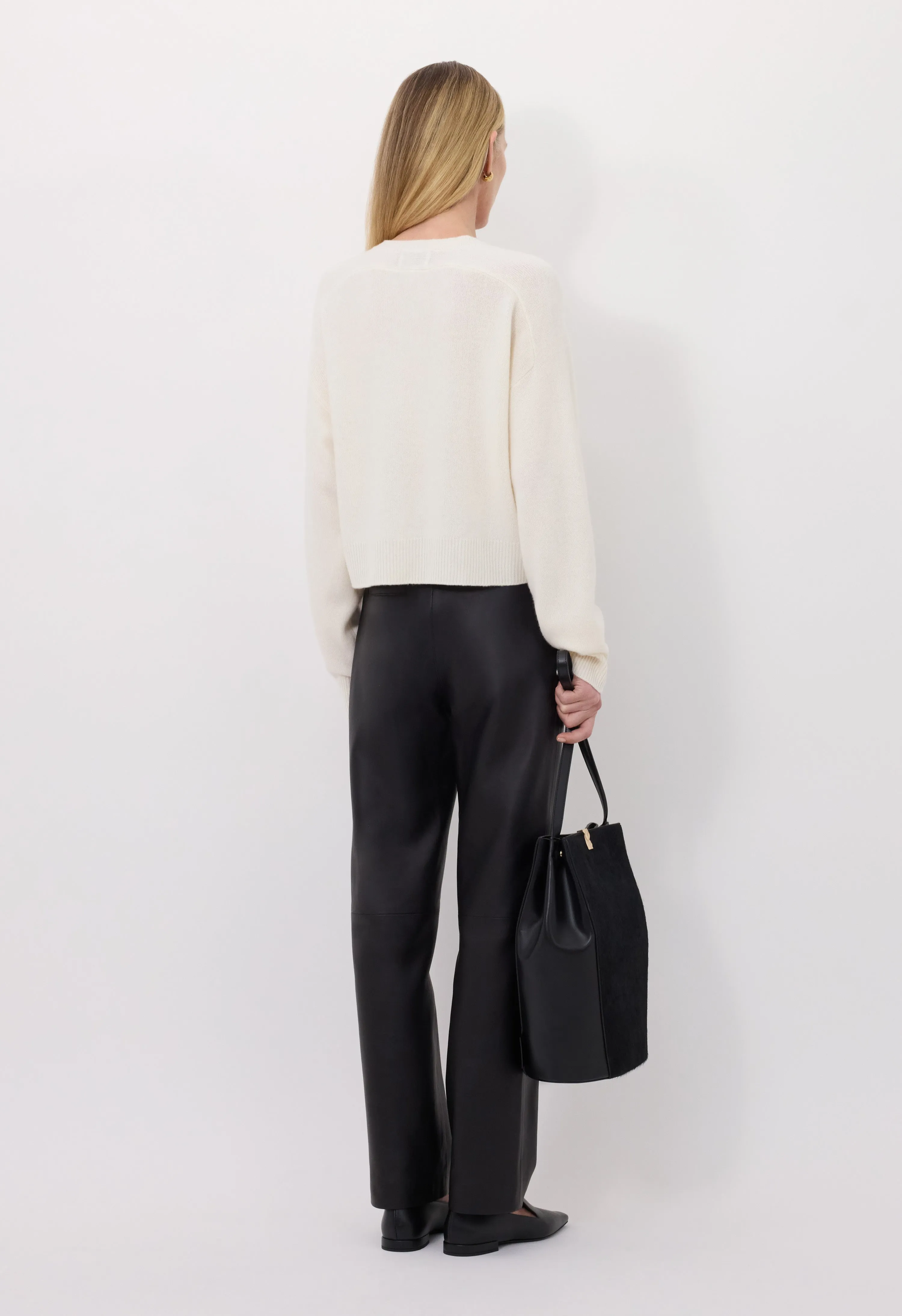 ANZOR LDS Cashmere V neck sweater sold by Loulou De Saison product image thumbnail 5