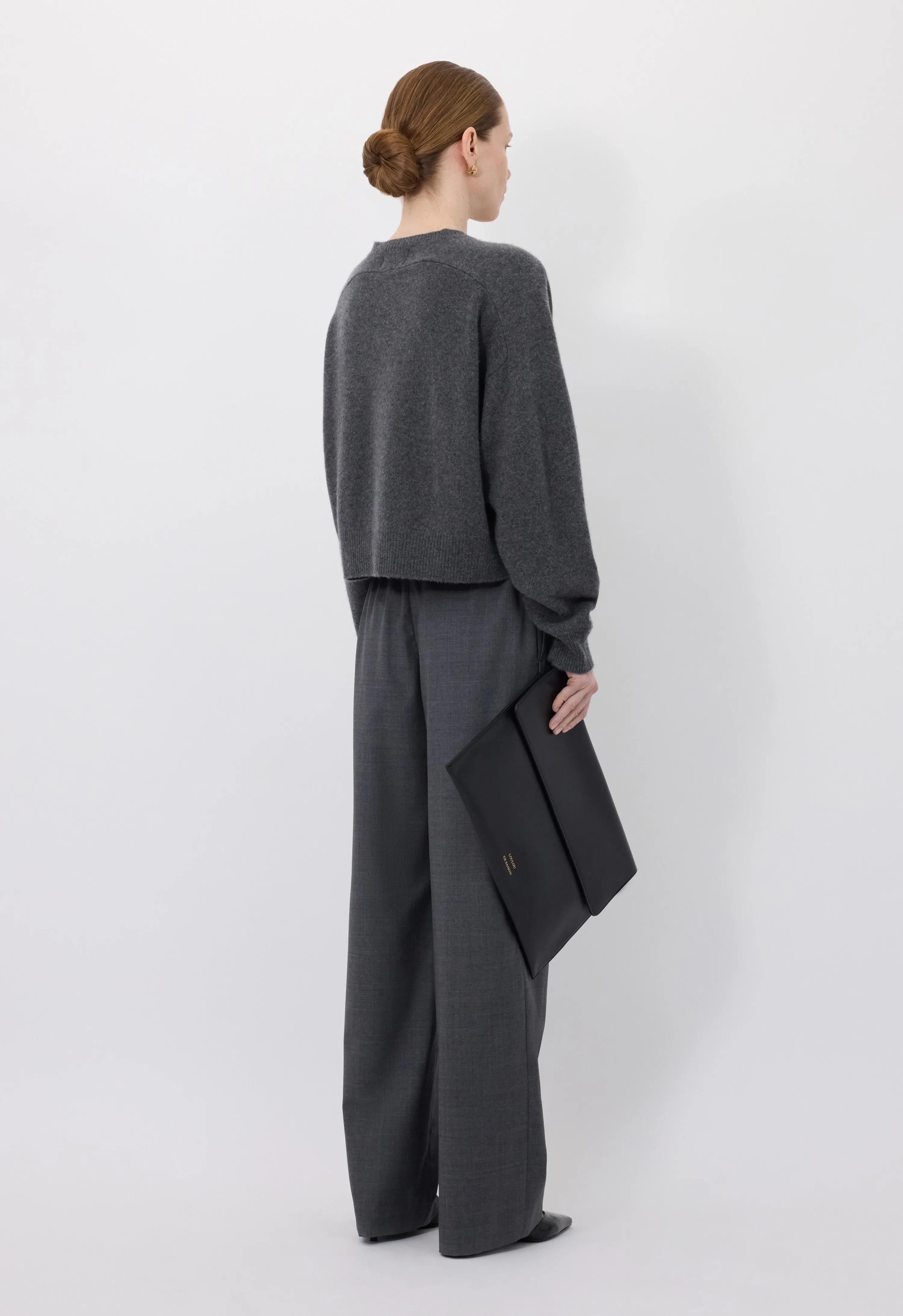 ANZOR LDS Cashmere V neck sweater sold by Loulou De Saison product image thumbnail 5