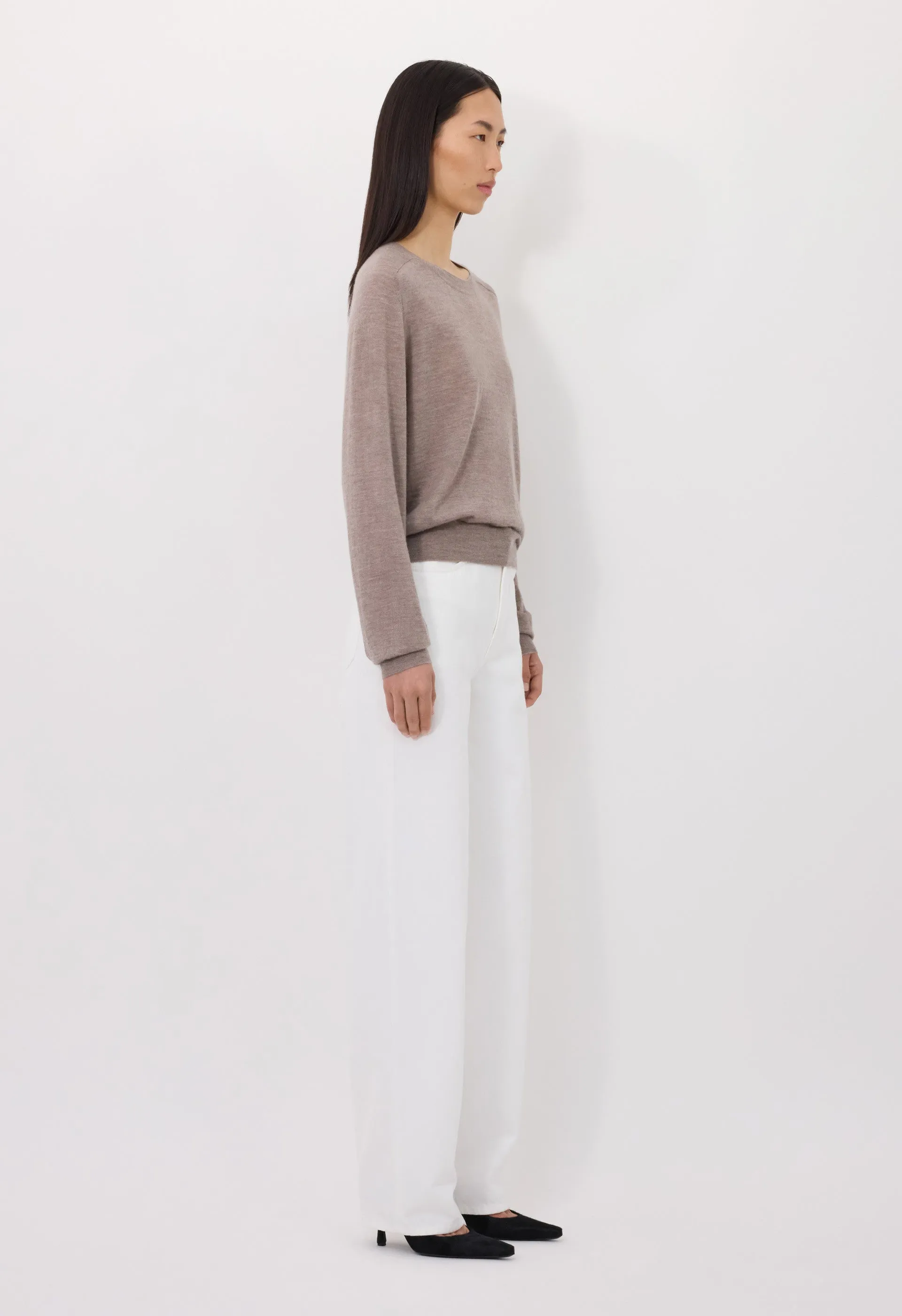 ANGUS Cashmere crew neck sweater sold by Loulou De Saison product image thumbnail 3