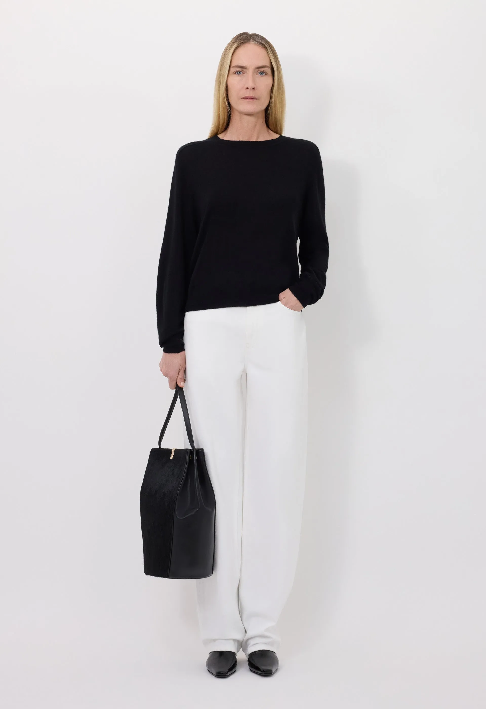 ANGUS Cashmere crew neck sweater sold by Loulou De Saison