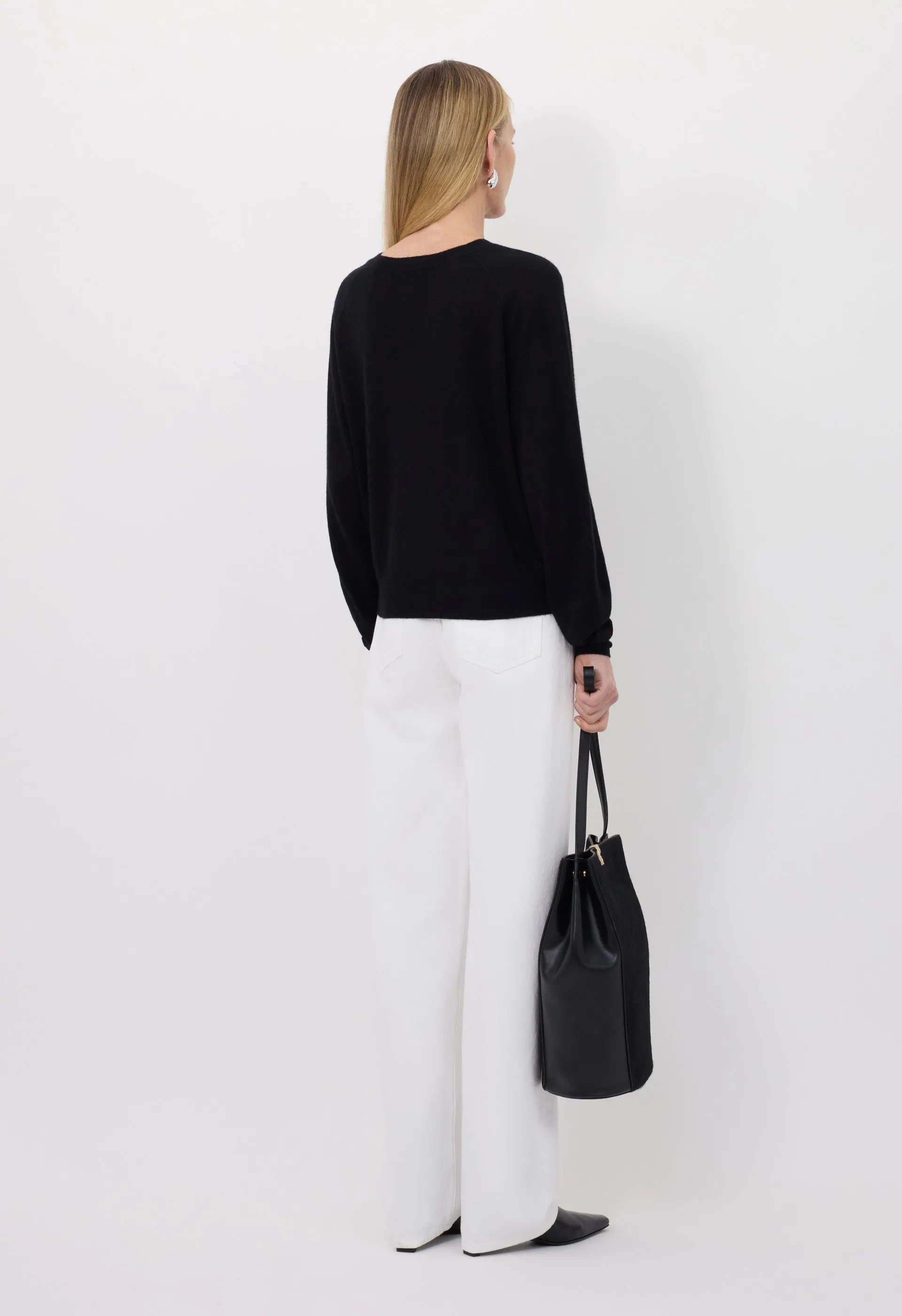 ANGUS Cashmere crew neck sweater sold by Loulou De Saison product image thumbnail 5