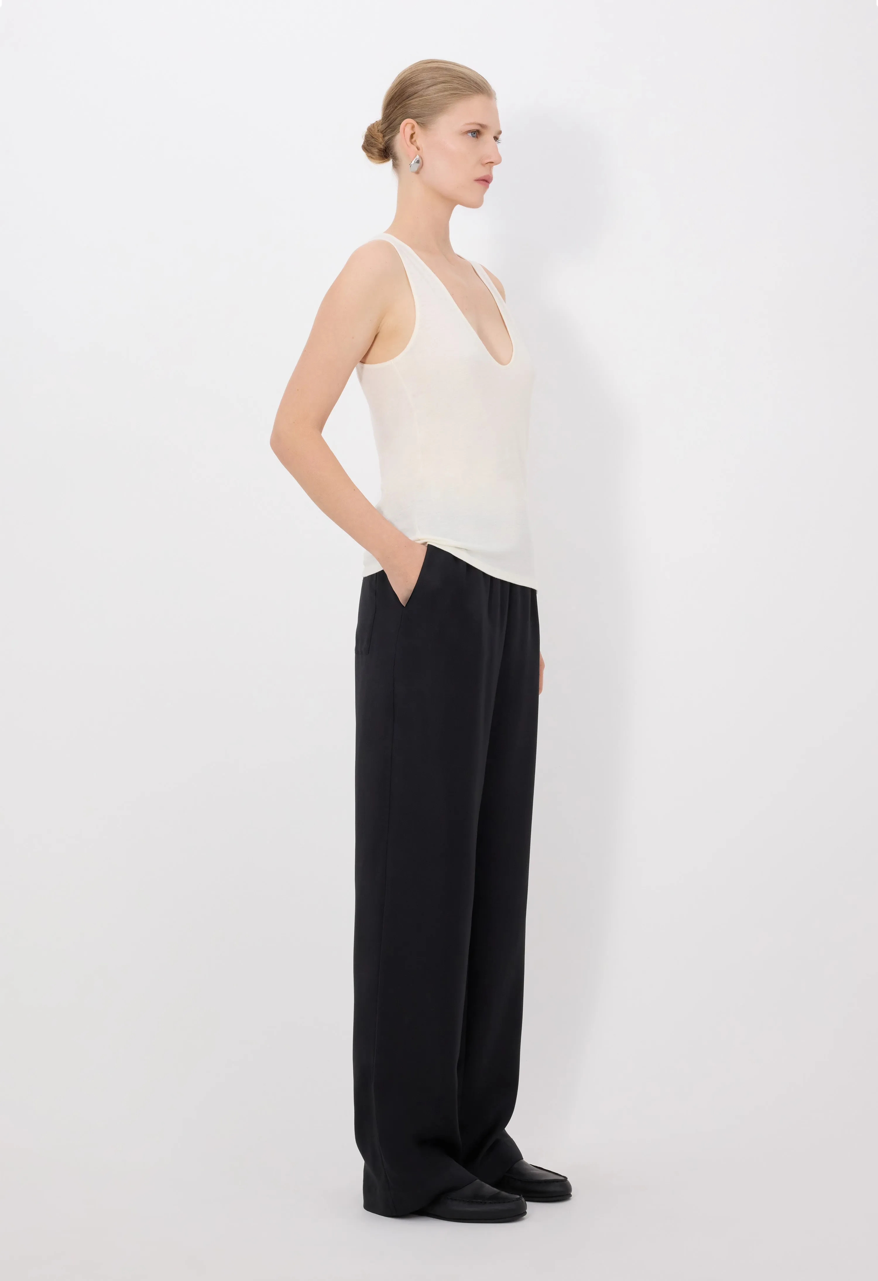 ALBIA LDS U neck tank top sold by Loulou De Saison product image thumbnail 3