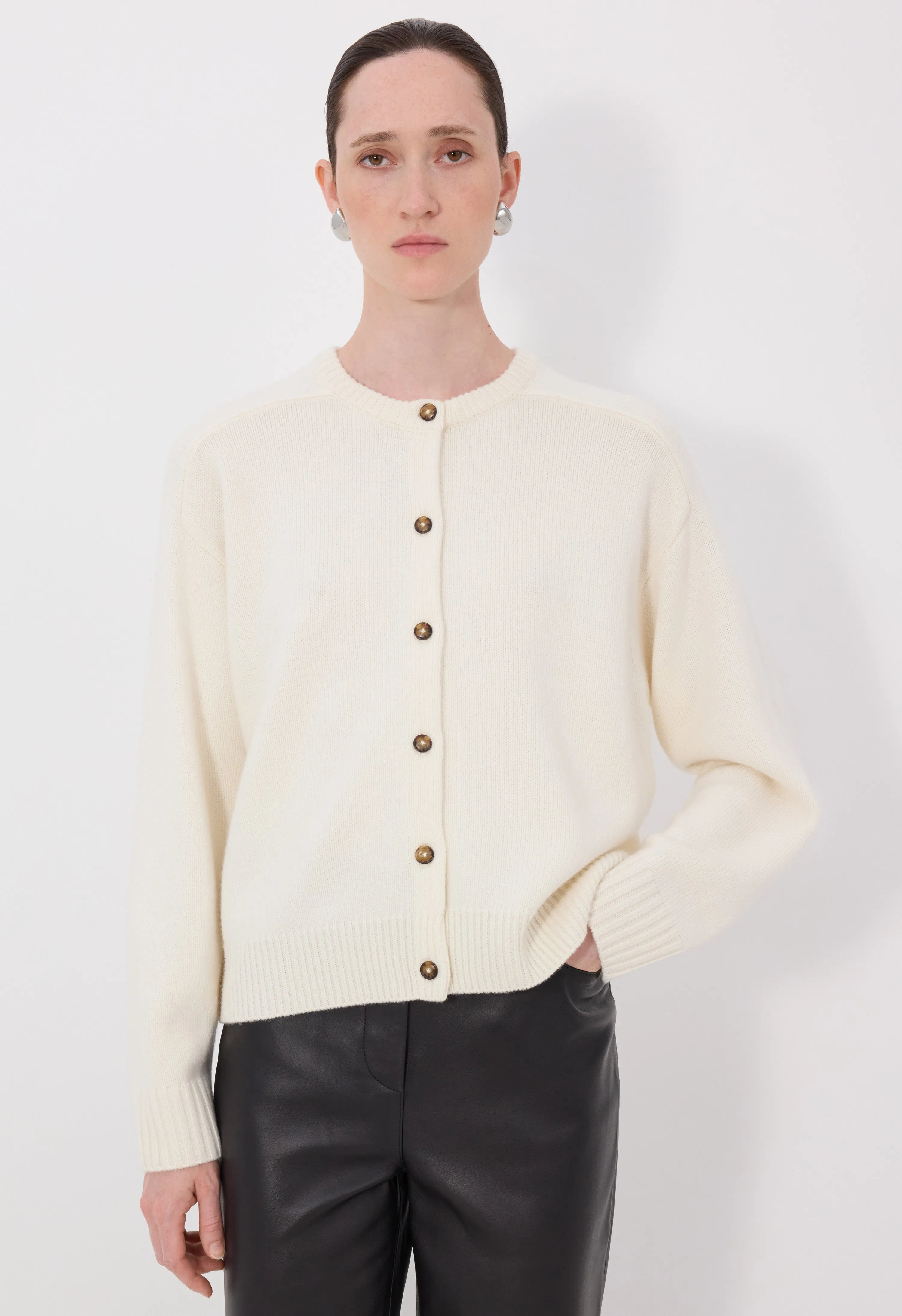 AIDAR LDS Wool cashmere cardigan sold by Loulou De Saison product image thumbnail 4