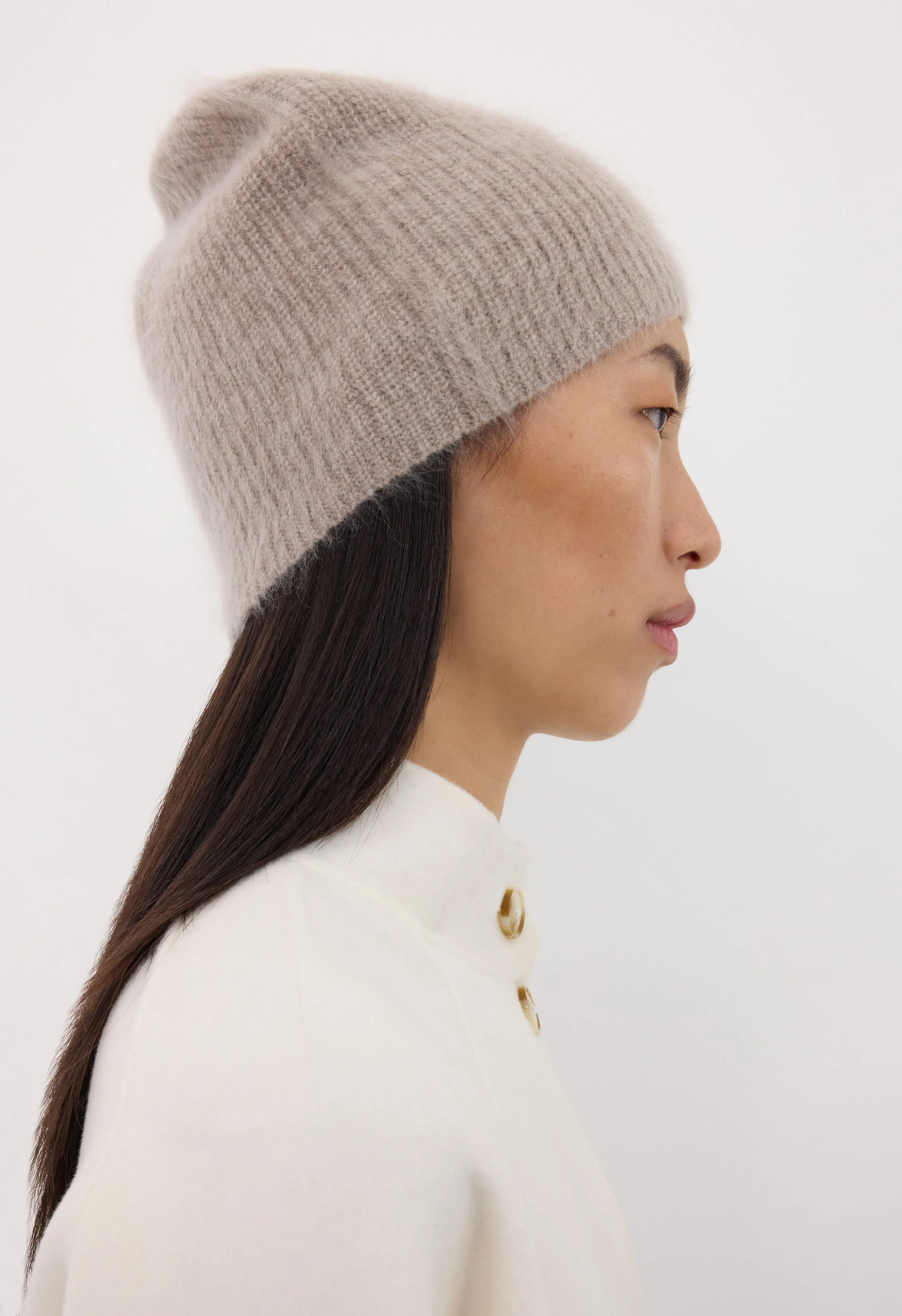 FLYN Cashmere beanie sold by Loulou De Saison