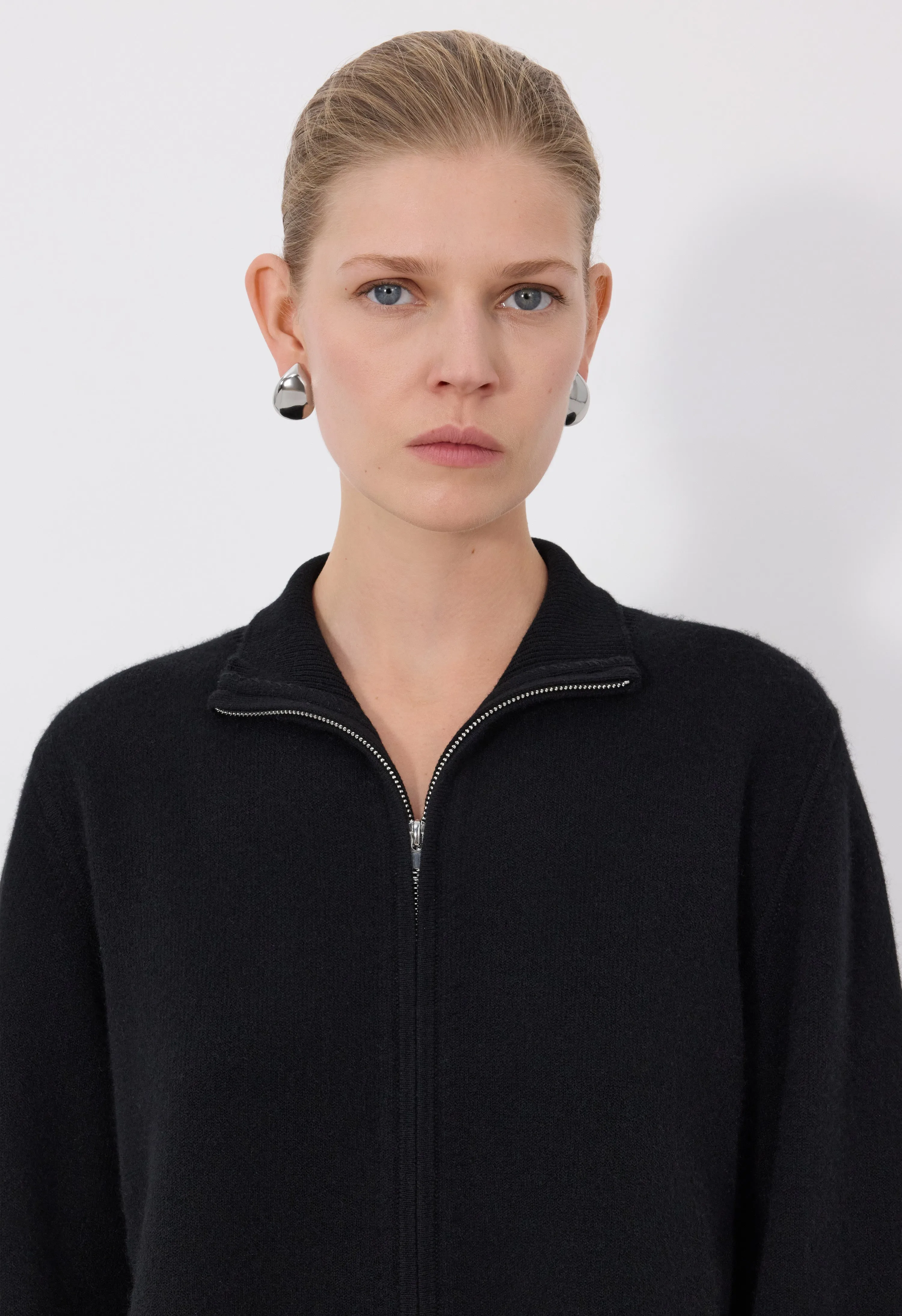 GABI Zipped cashmere cardigan sold by Loulou De Saison product image thumbnail 4