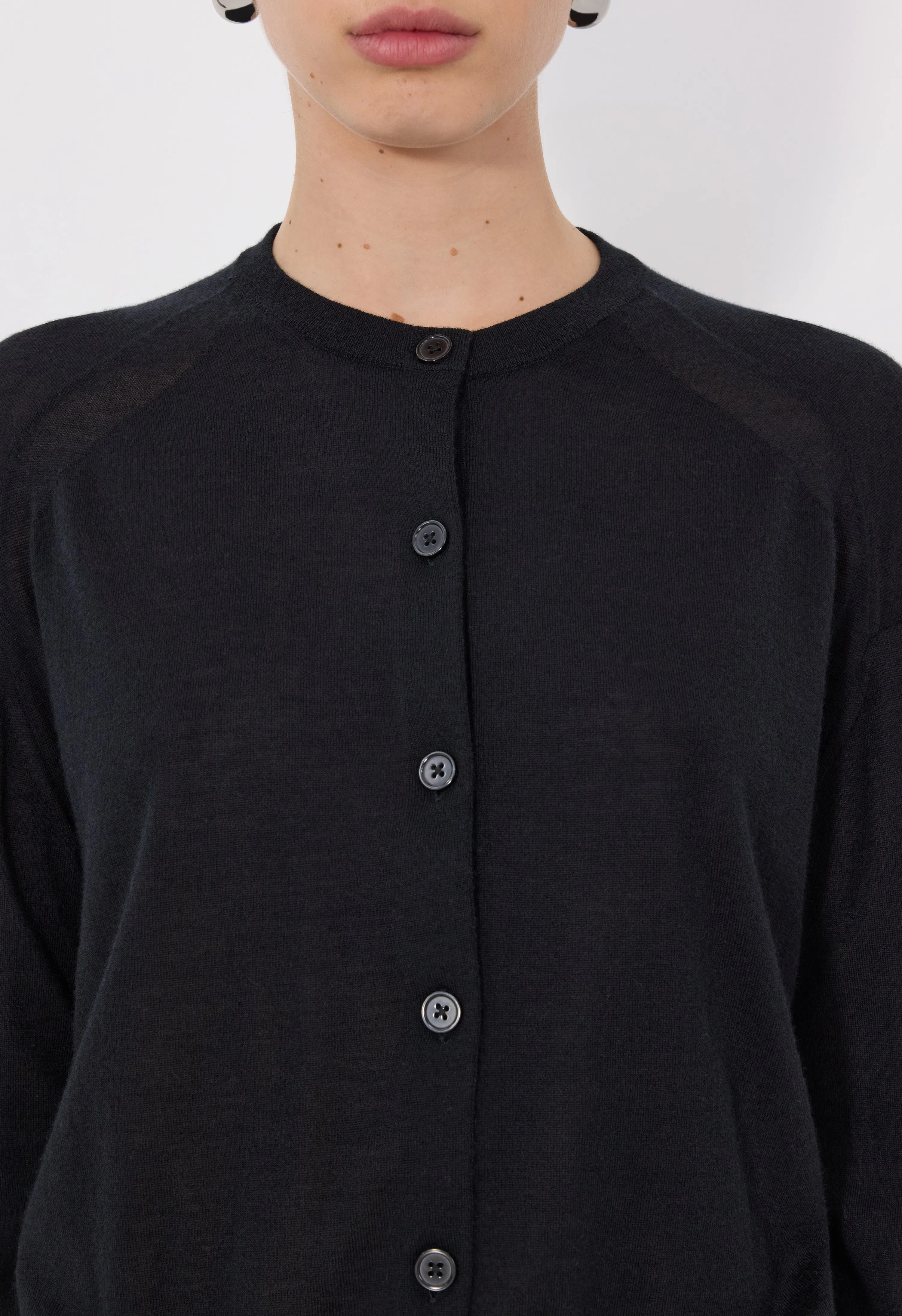 KITA Fluid cashmere cardigan sold by Loulou De Saison product image thumbnail 4