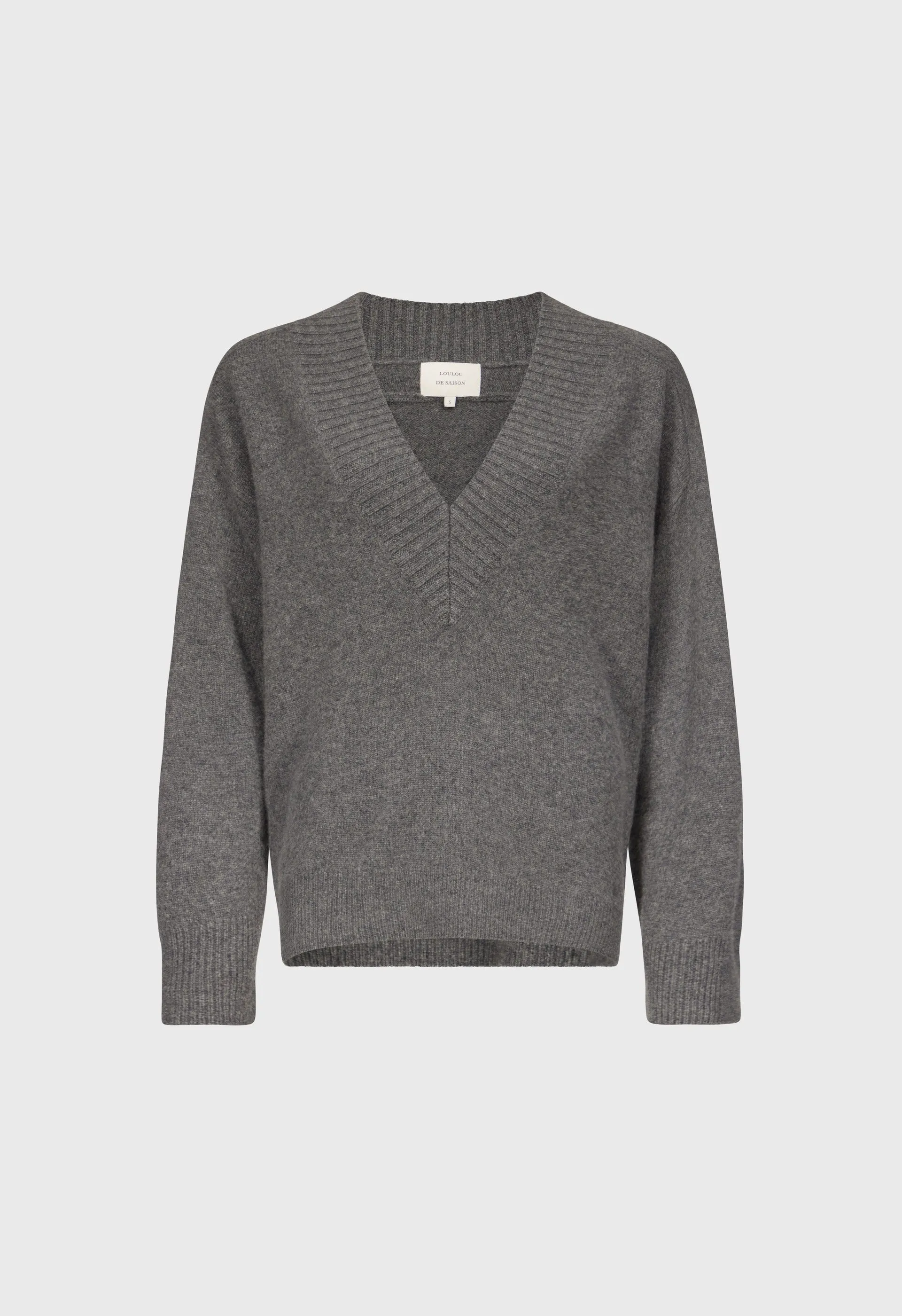 SAGE LDS V neck cashmere sweater sold by Loulou De Saison product image thumbnail 2