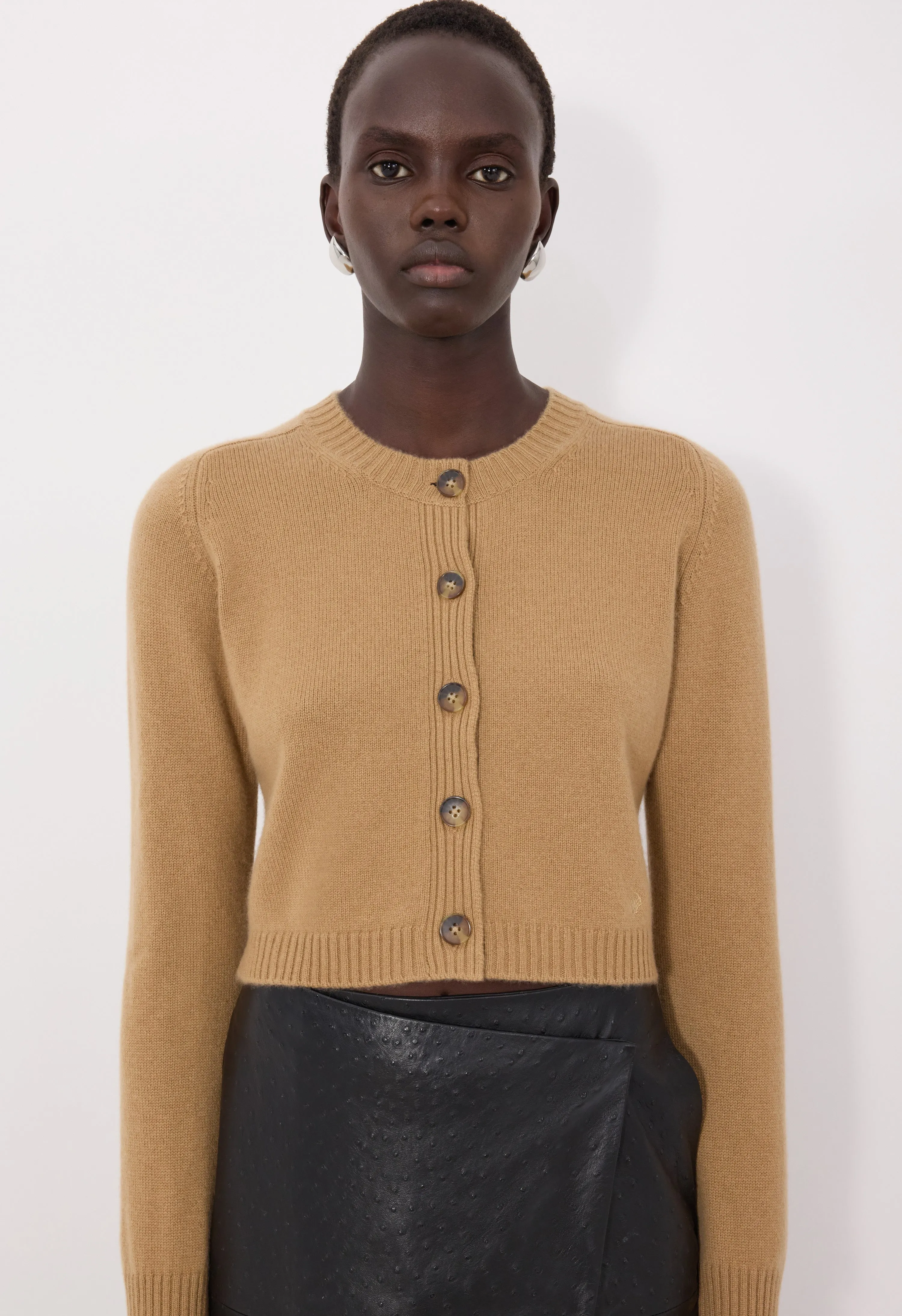 ZEPHIR LDS Cropped cashmere cardigan sold by Loulou De Saison product image thumbnail 4