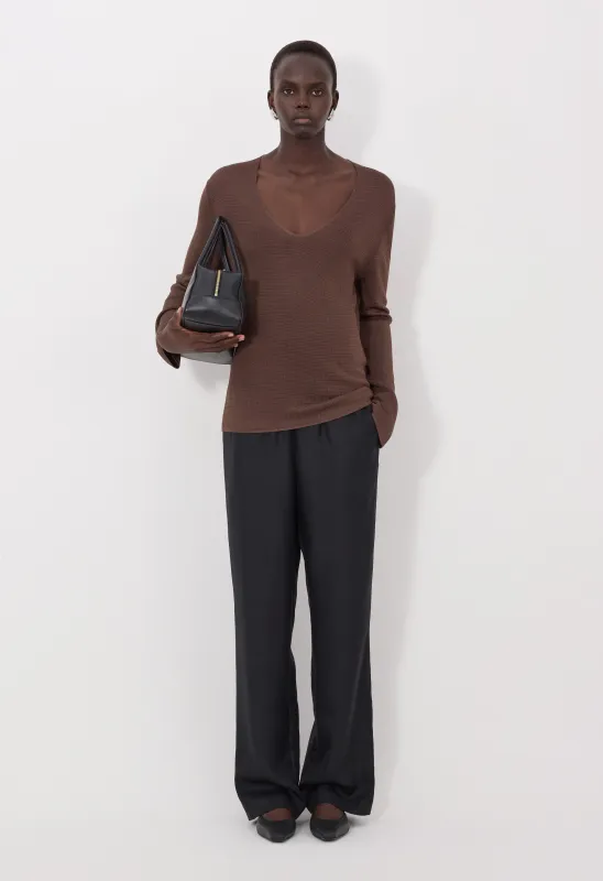 SAYA Knitted V neck sweater made by Loulou De Saison