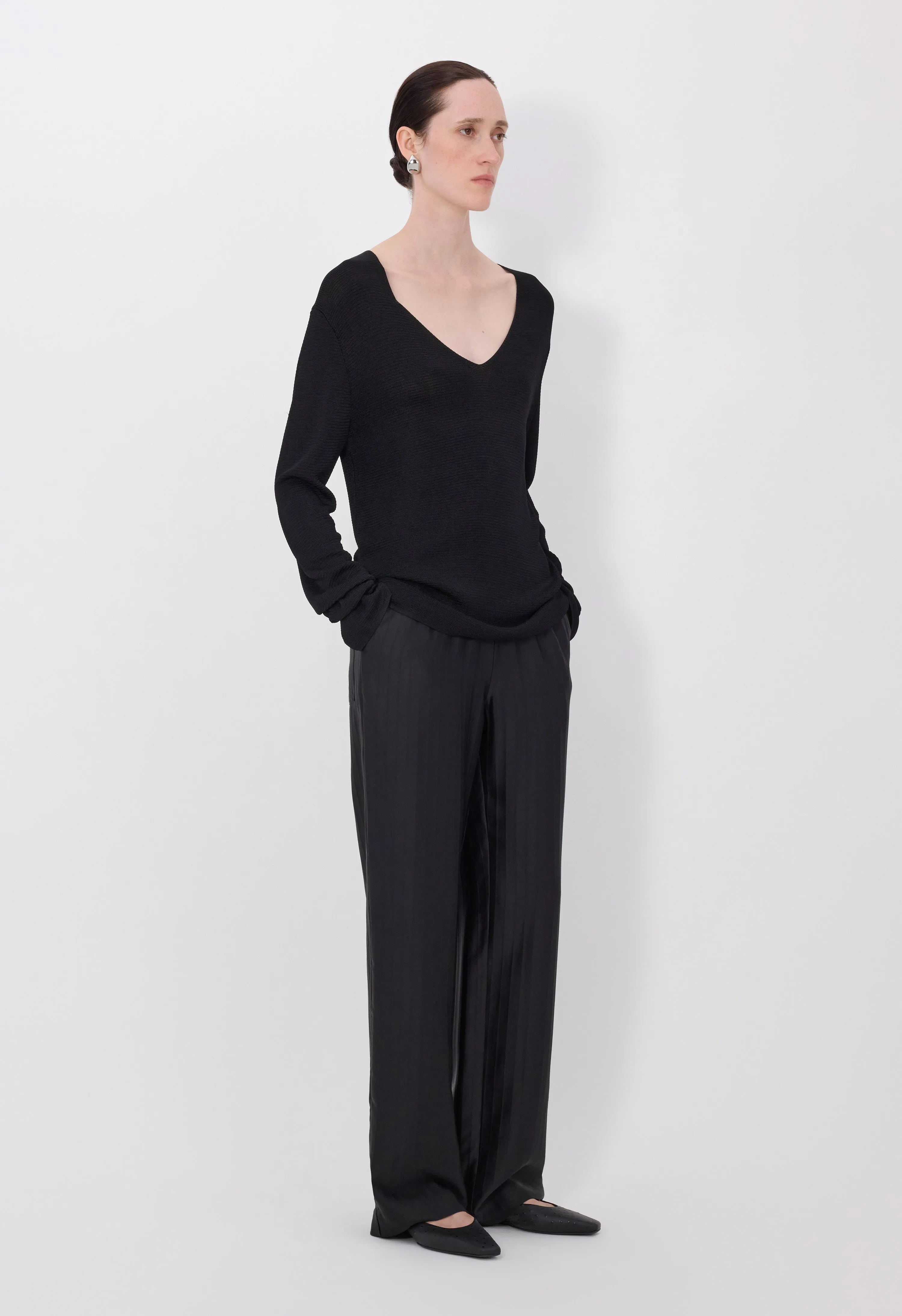 SAYA Knitted V neck sweater sold by Loulou De Saison product image thumbnail 3