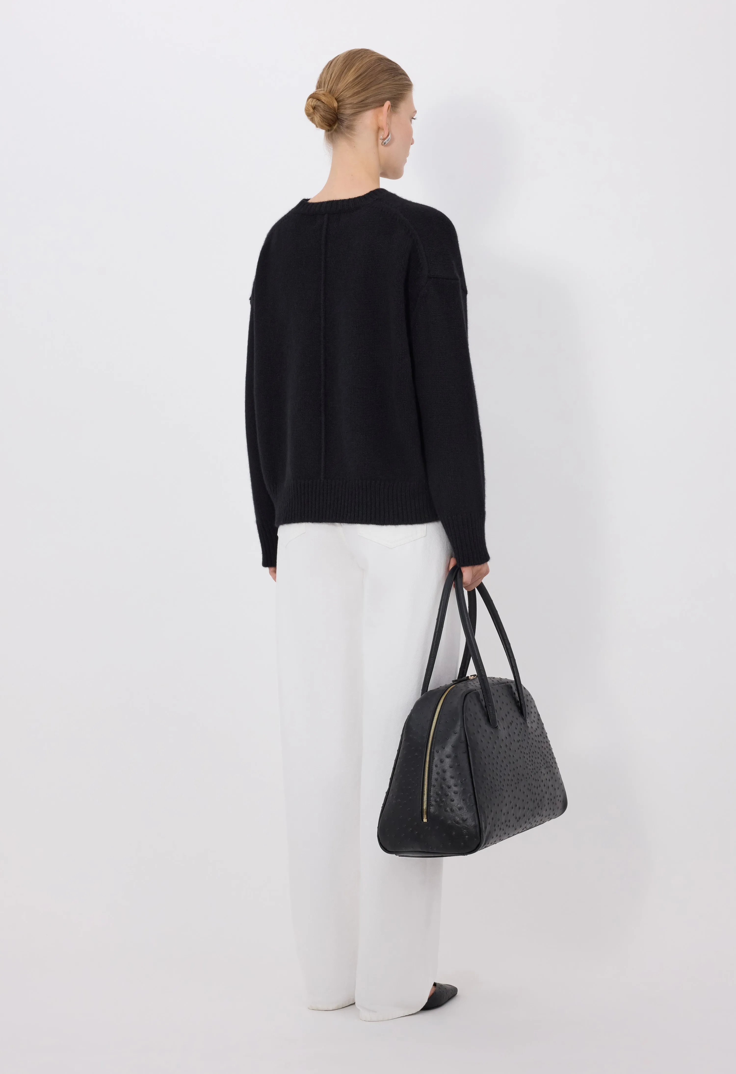 PIA Oversized cashmere sweater sold by Loulou De Saison product image thumbnail 5