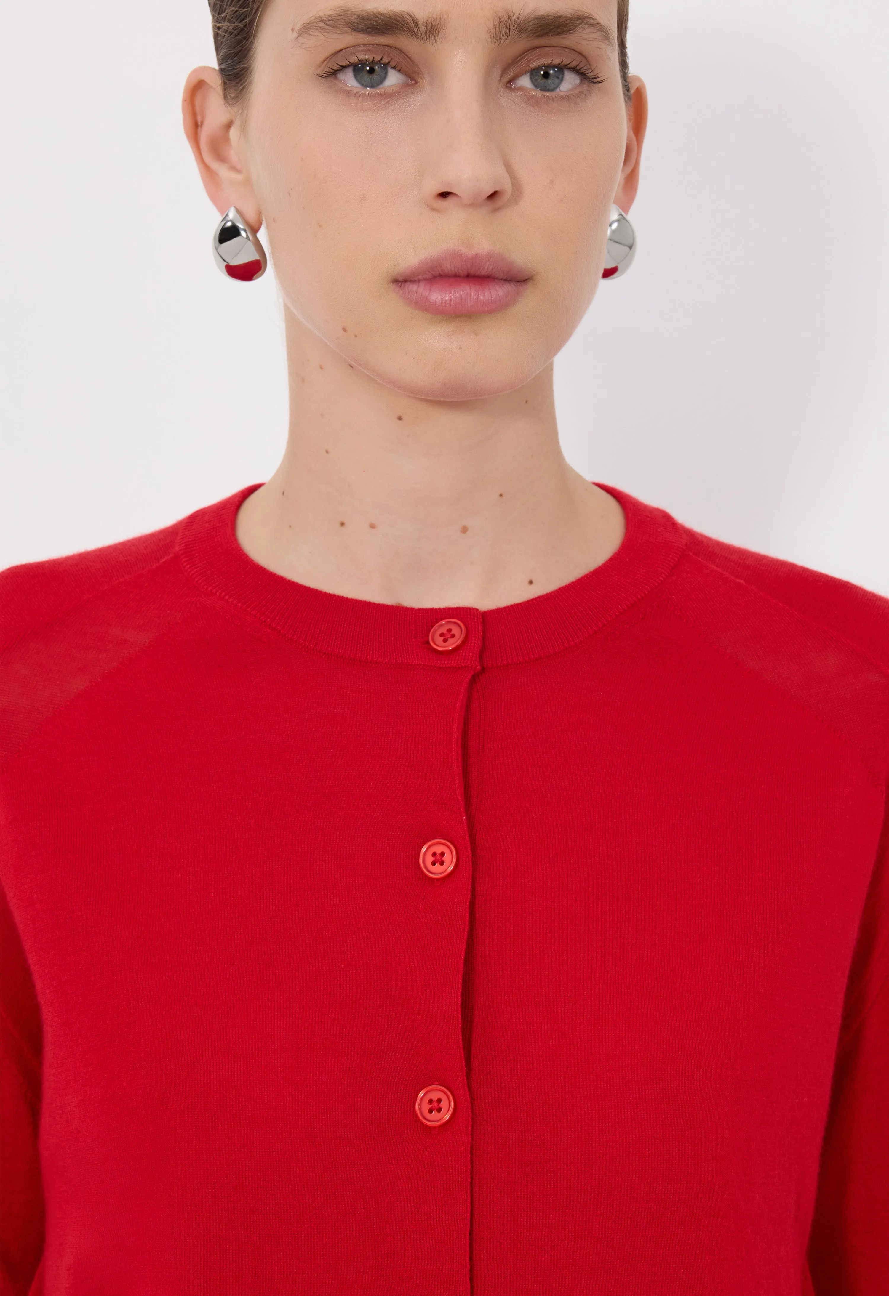 KITA Fluid cashmere cardigan sold by Loulou De Saison product image thumbnail 4