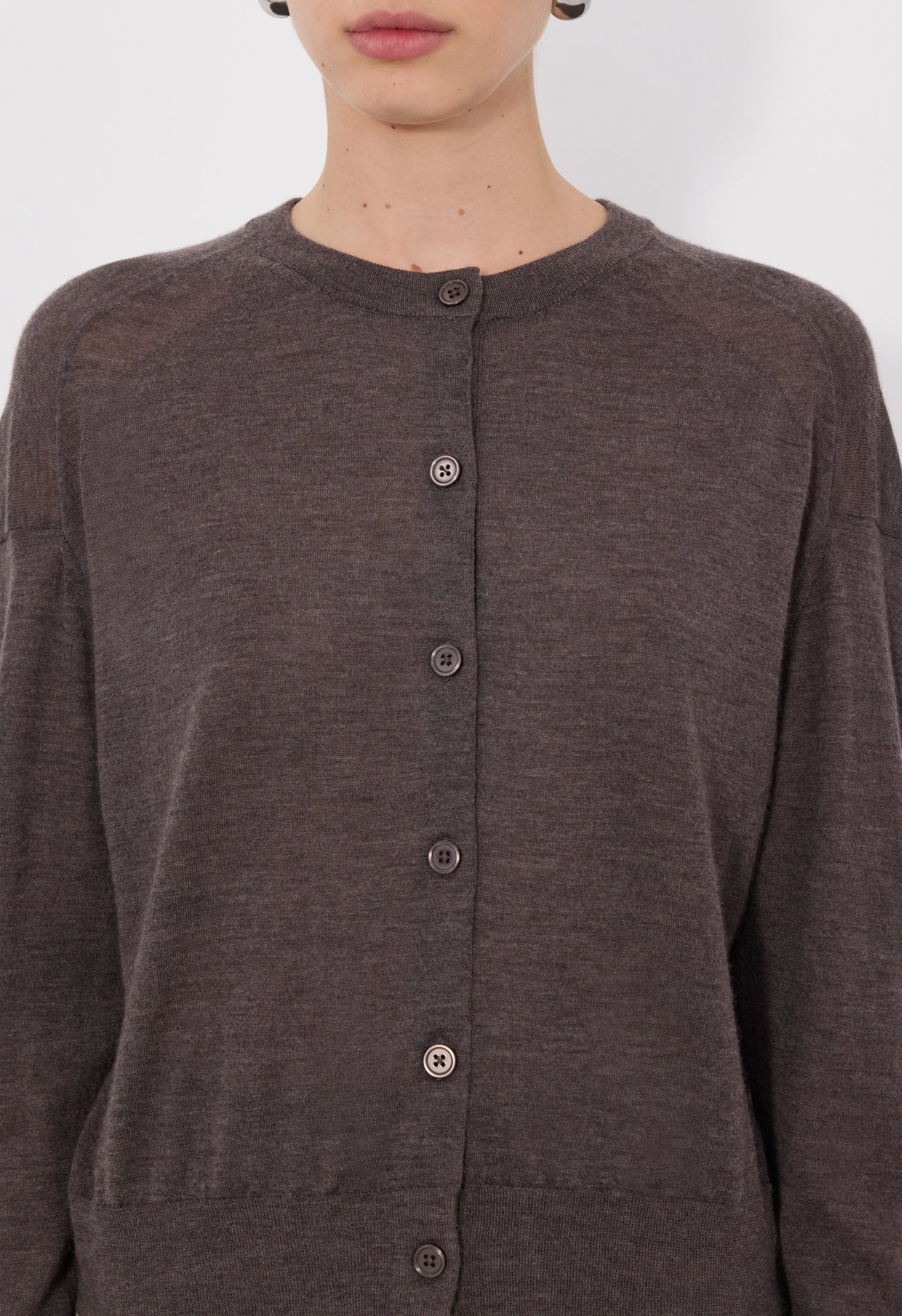 KITA Fluid cashmere cardigan sold by Loulou De Saison product image thumbnail 4