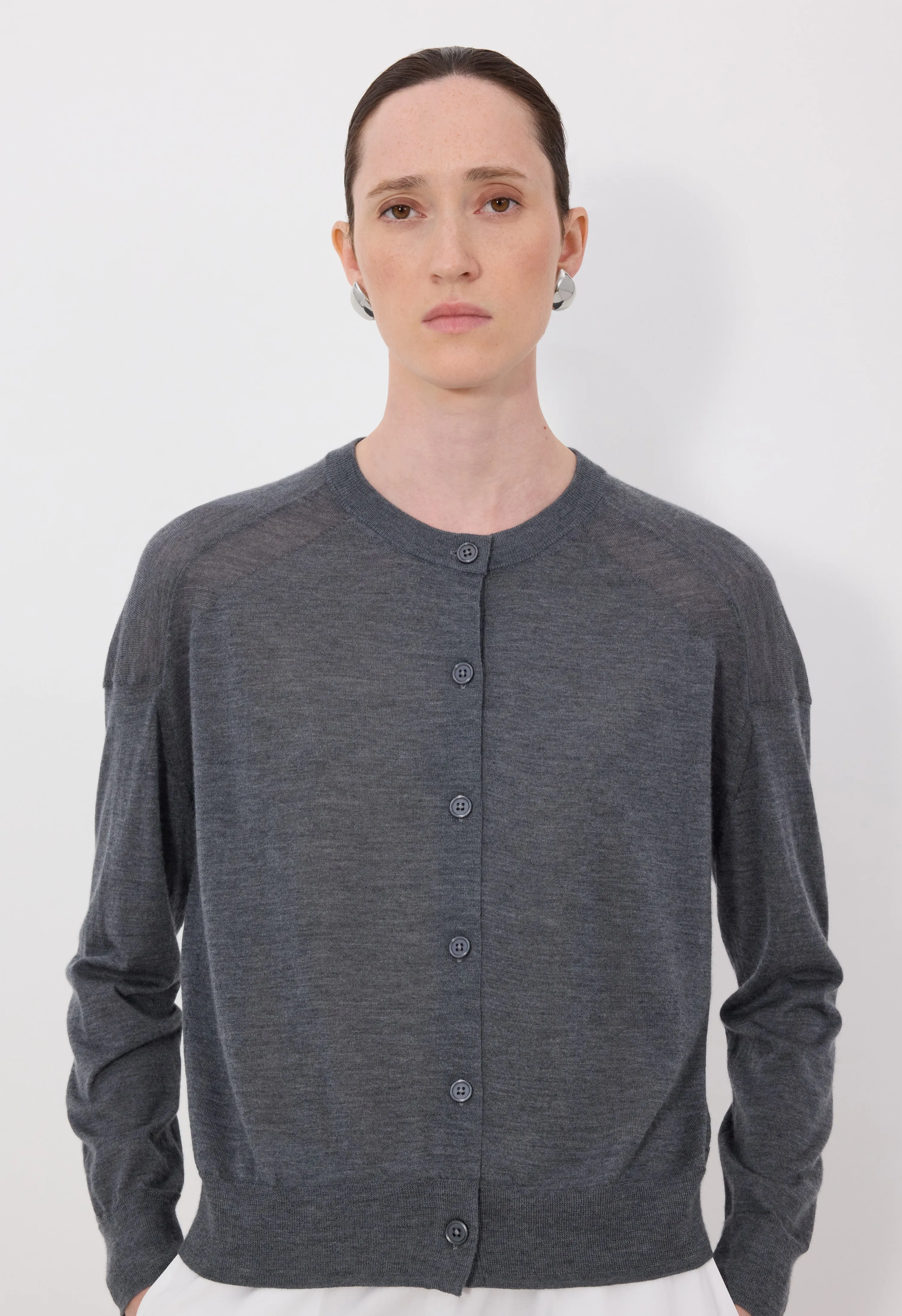 KITA Fluid cashmere cardigan sold by Loulou De Saison product image thumbnail 4